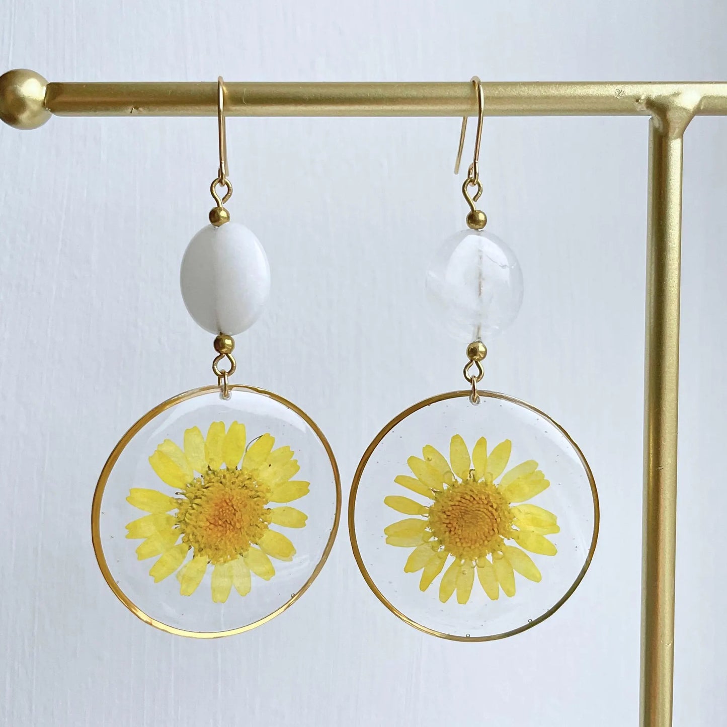 Daisy Flower Dangle Earrings
