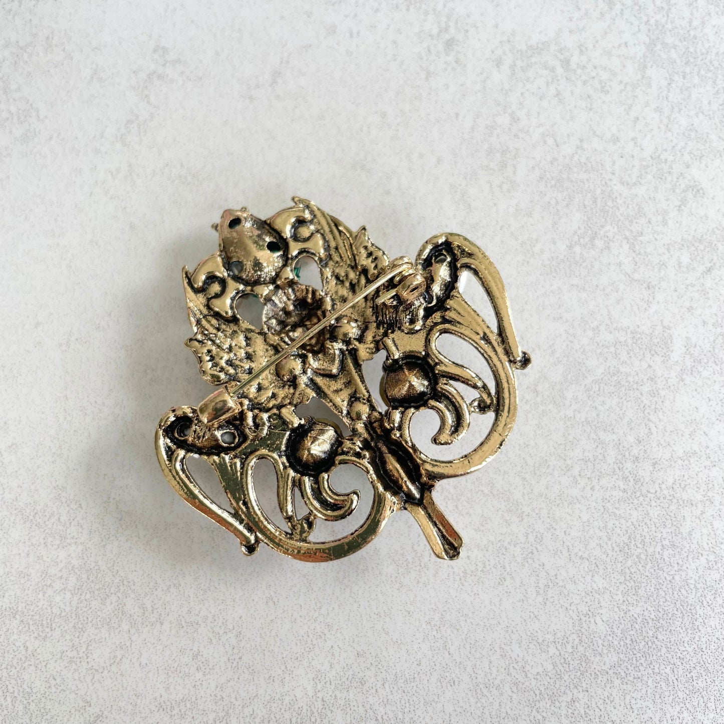 Delicate green emerald fairy gold pin brooch