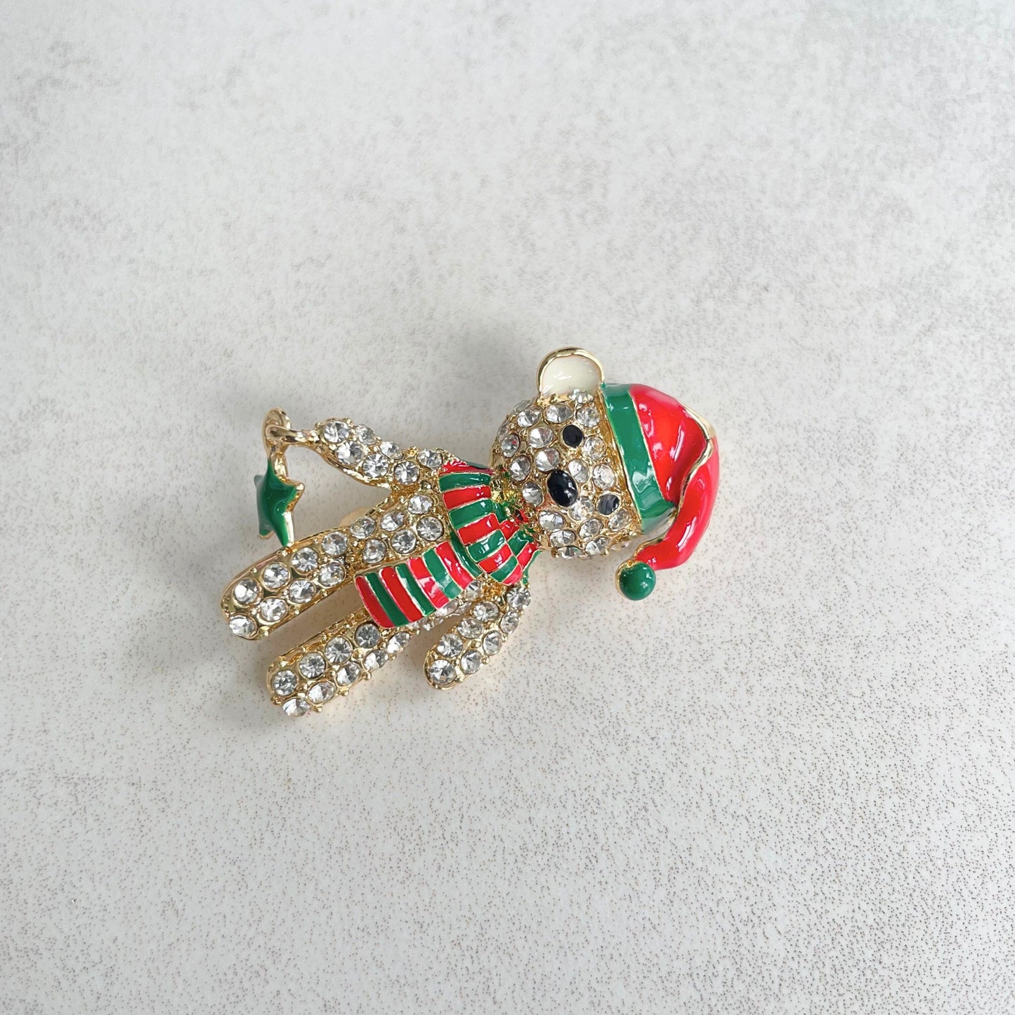 Charming Christmas bear gold pin brooch