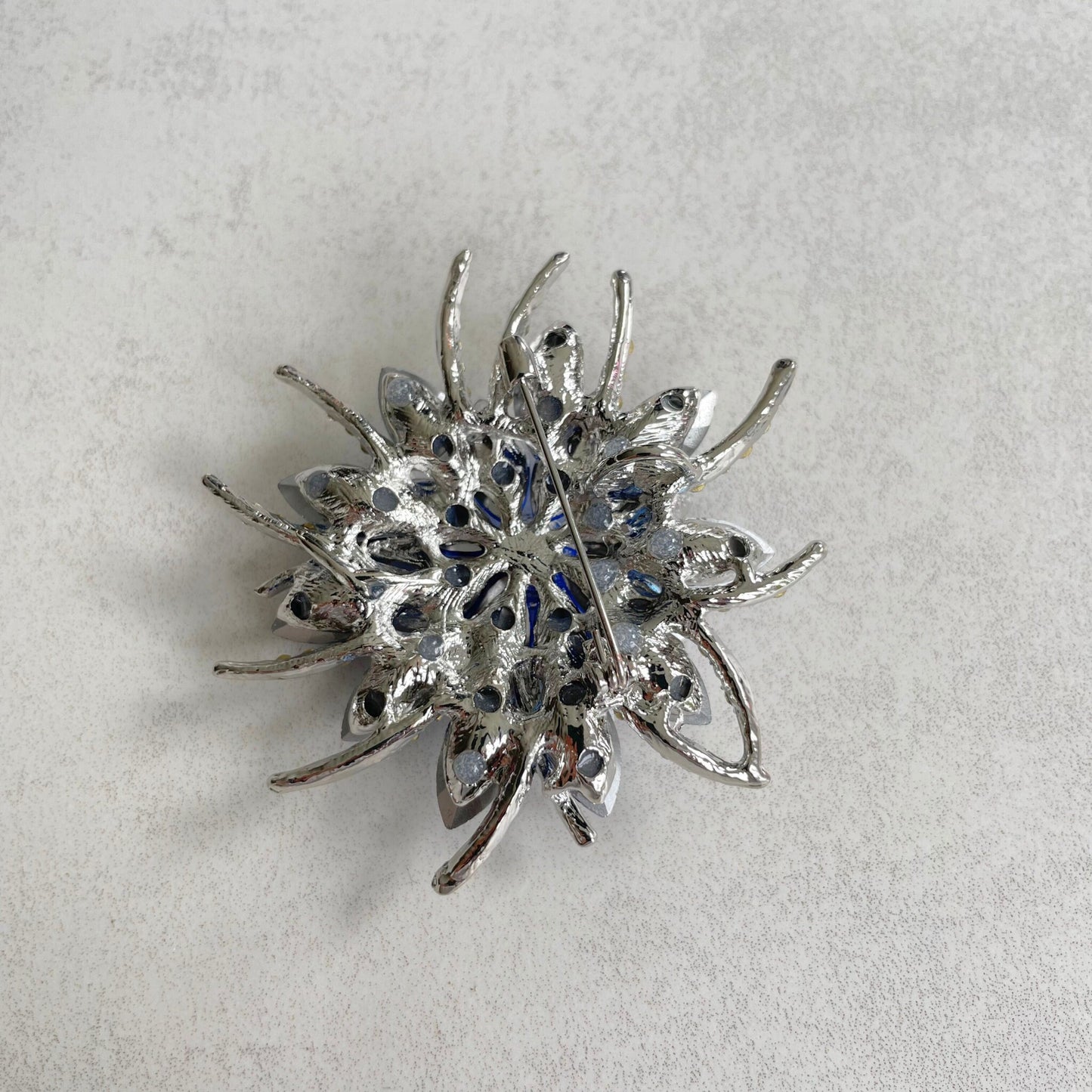 Purple large flower silver pin brooch
