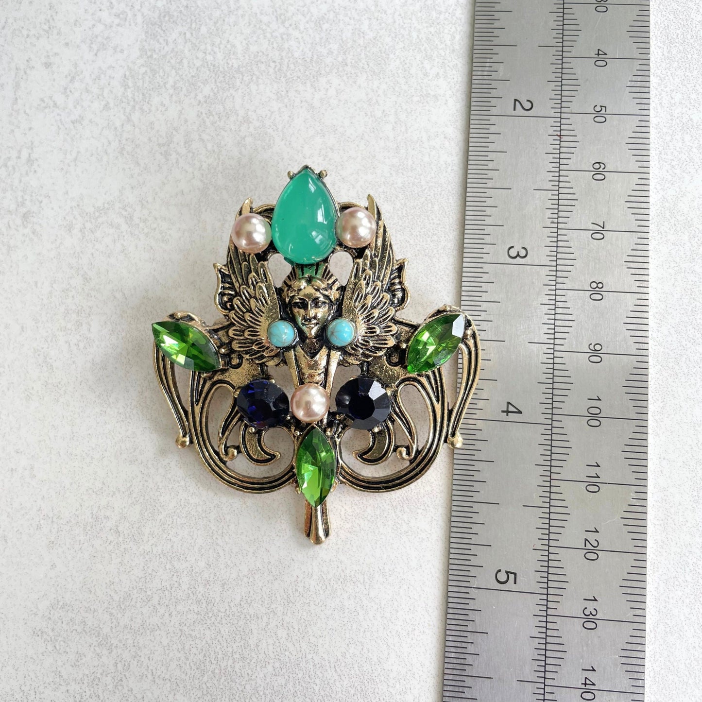 Delicate green emerald fairy gold pin brooch