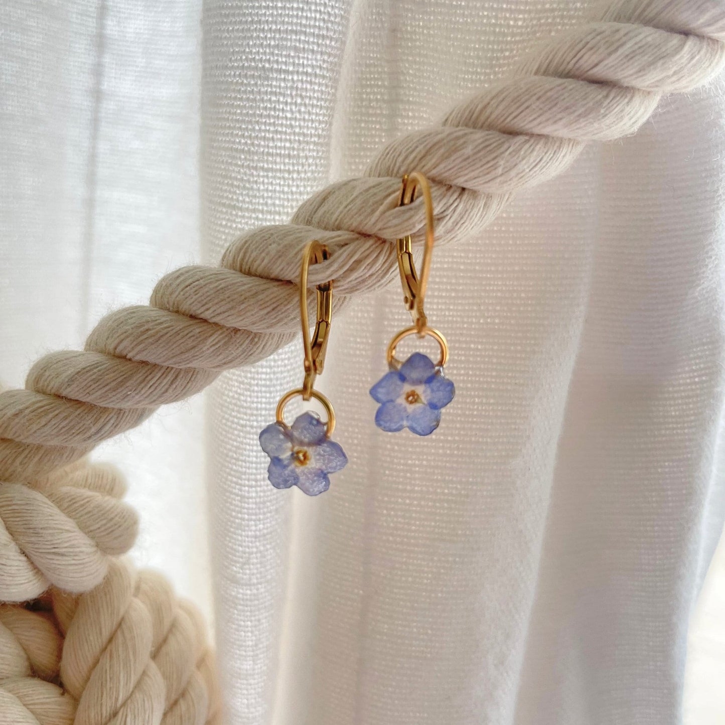 Tiny Forget Me Not Flower Charm Huggie Earrings