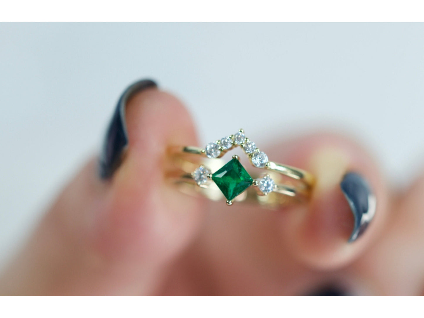 Emerald V Shape Ring Set