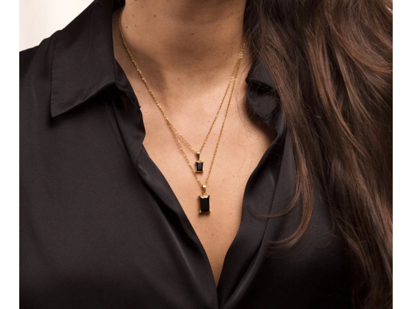 Black Rectangle Pendent Necklace