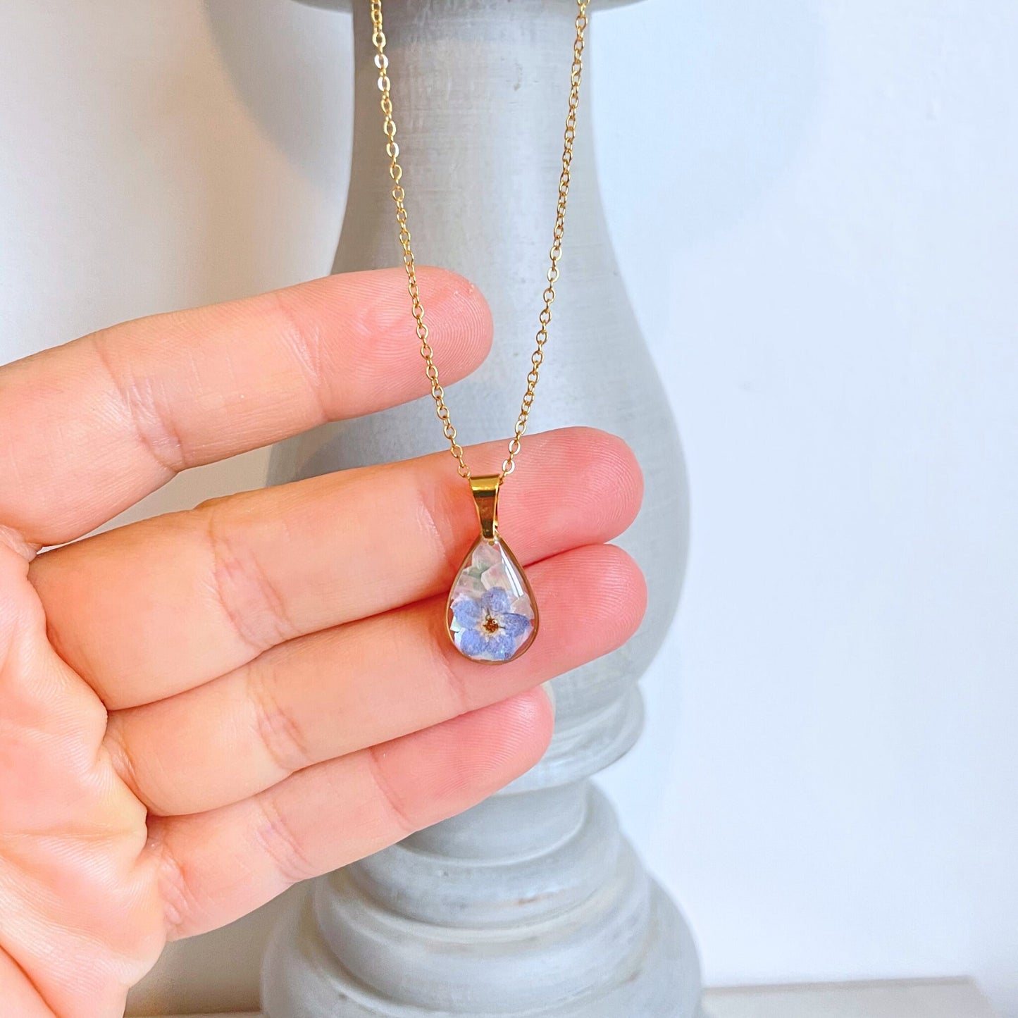 Forget Me Not Flower Teardrop Pendant Necklace