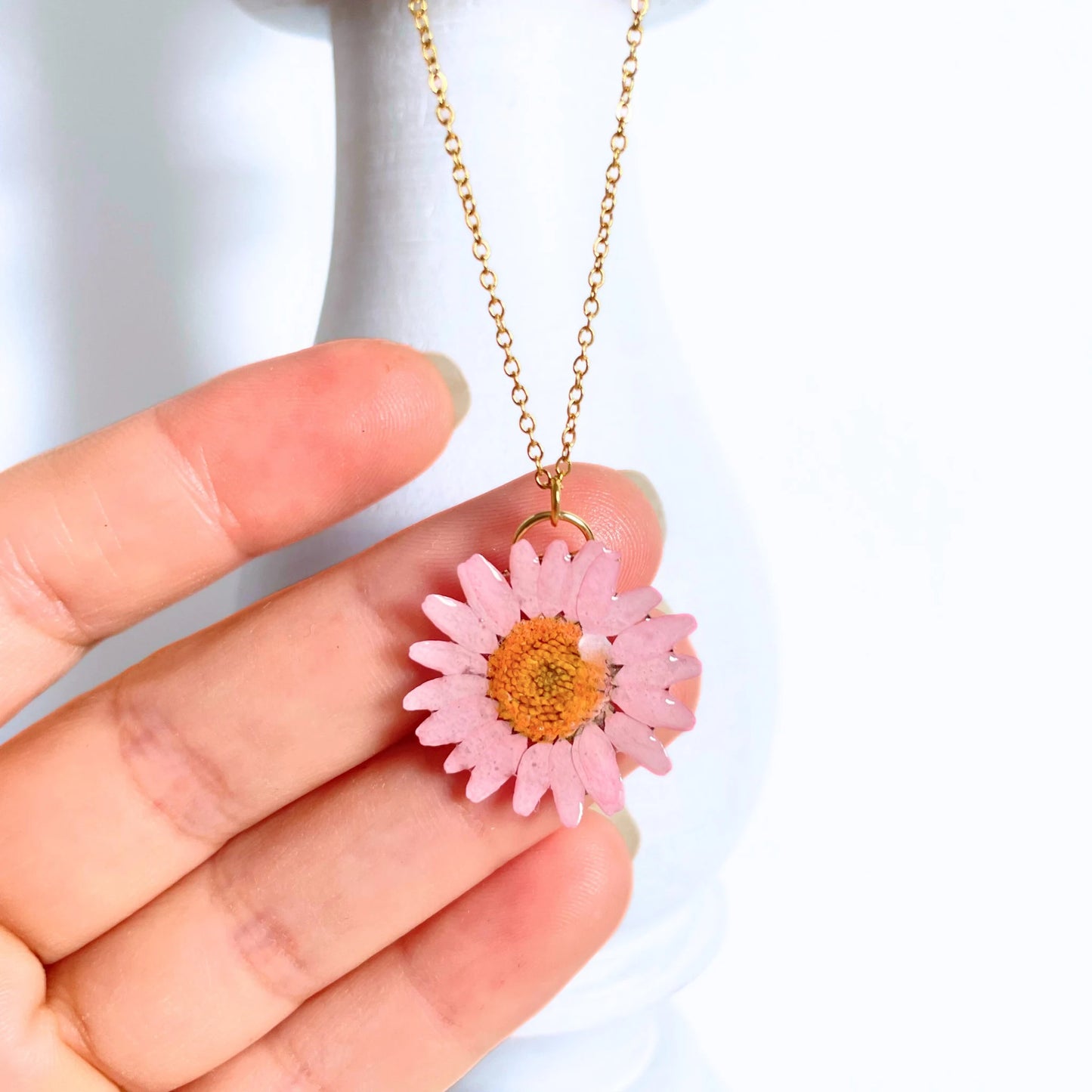 Real Daisy Flower Pendant Necklace