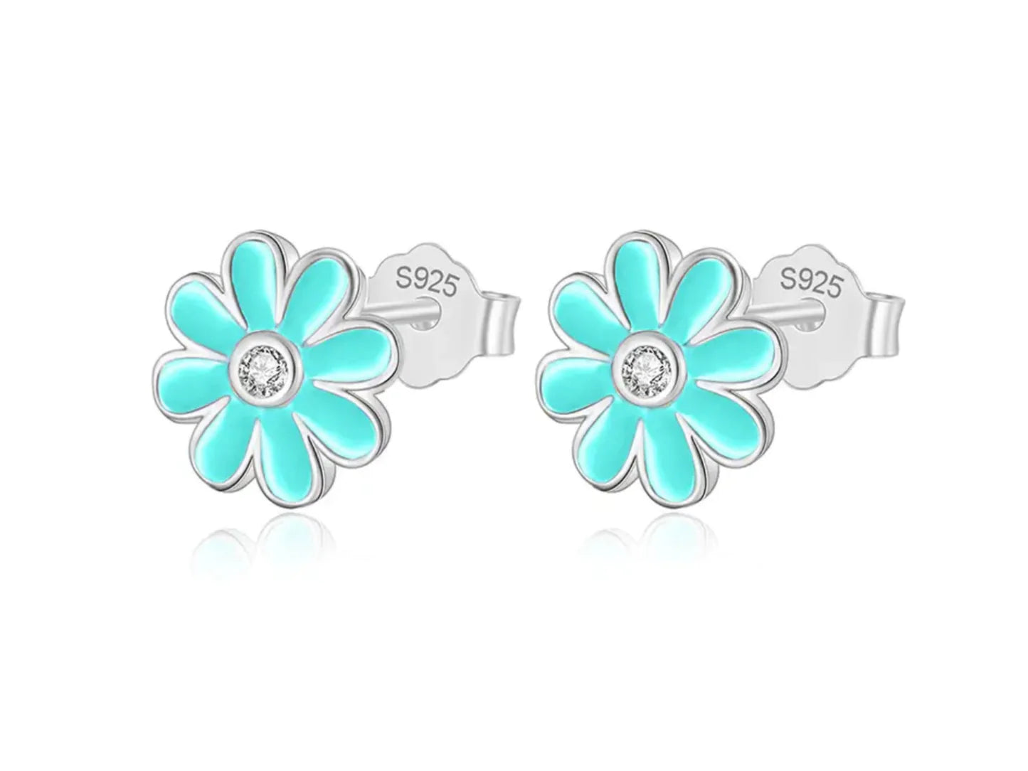 Dainty Daisy Flower Earrings