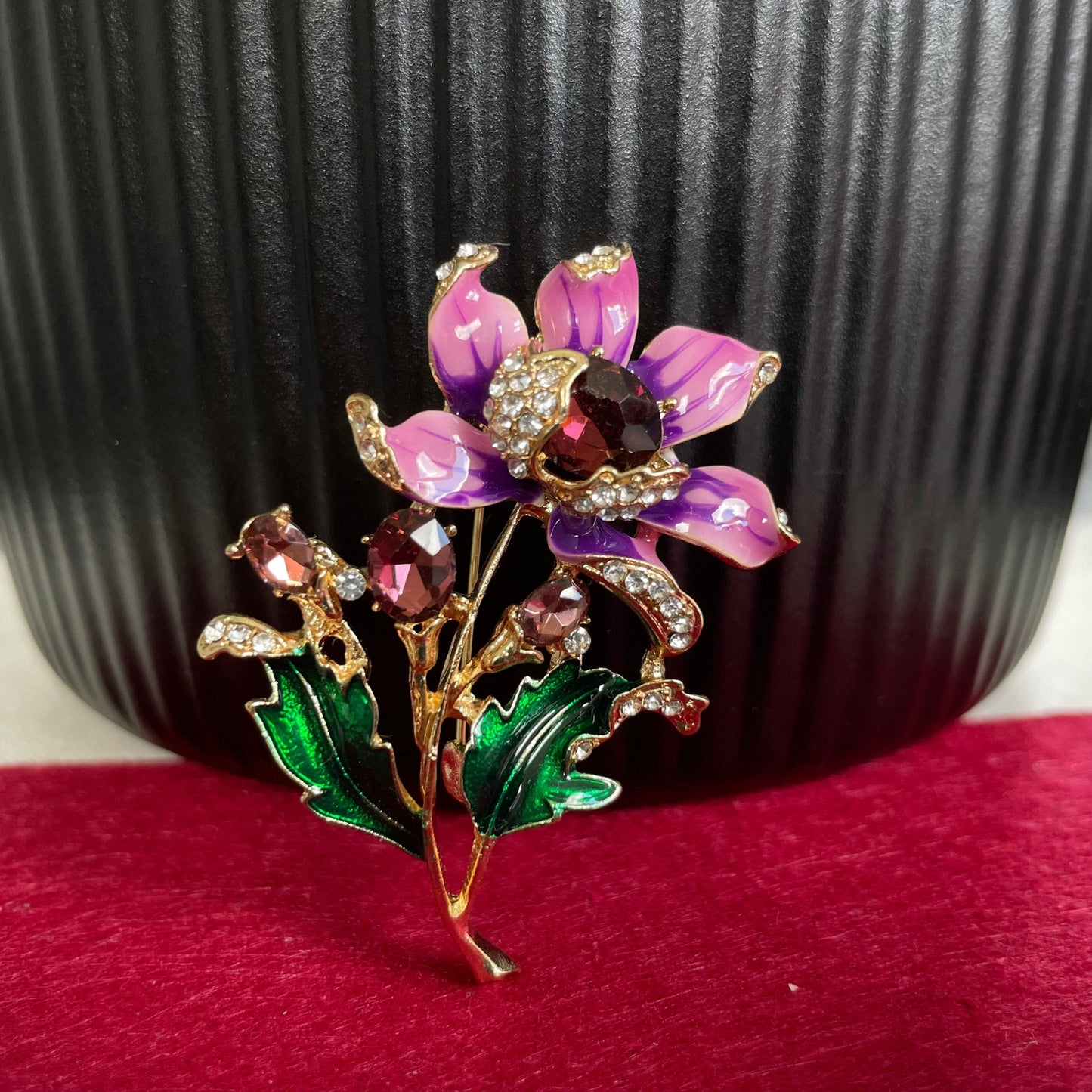 Purple flower gold pin brooch pendent