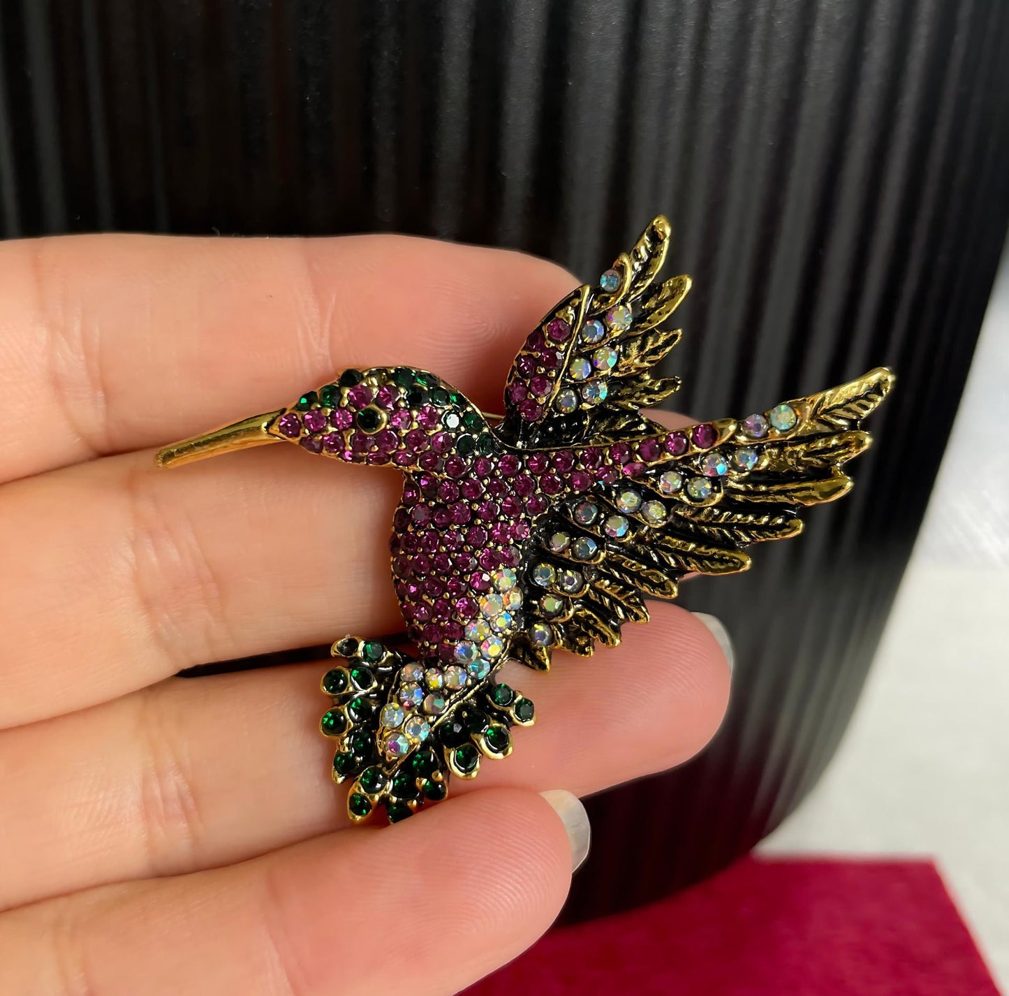 Vintage style pink and green hummingbird gold pin brooch