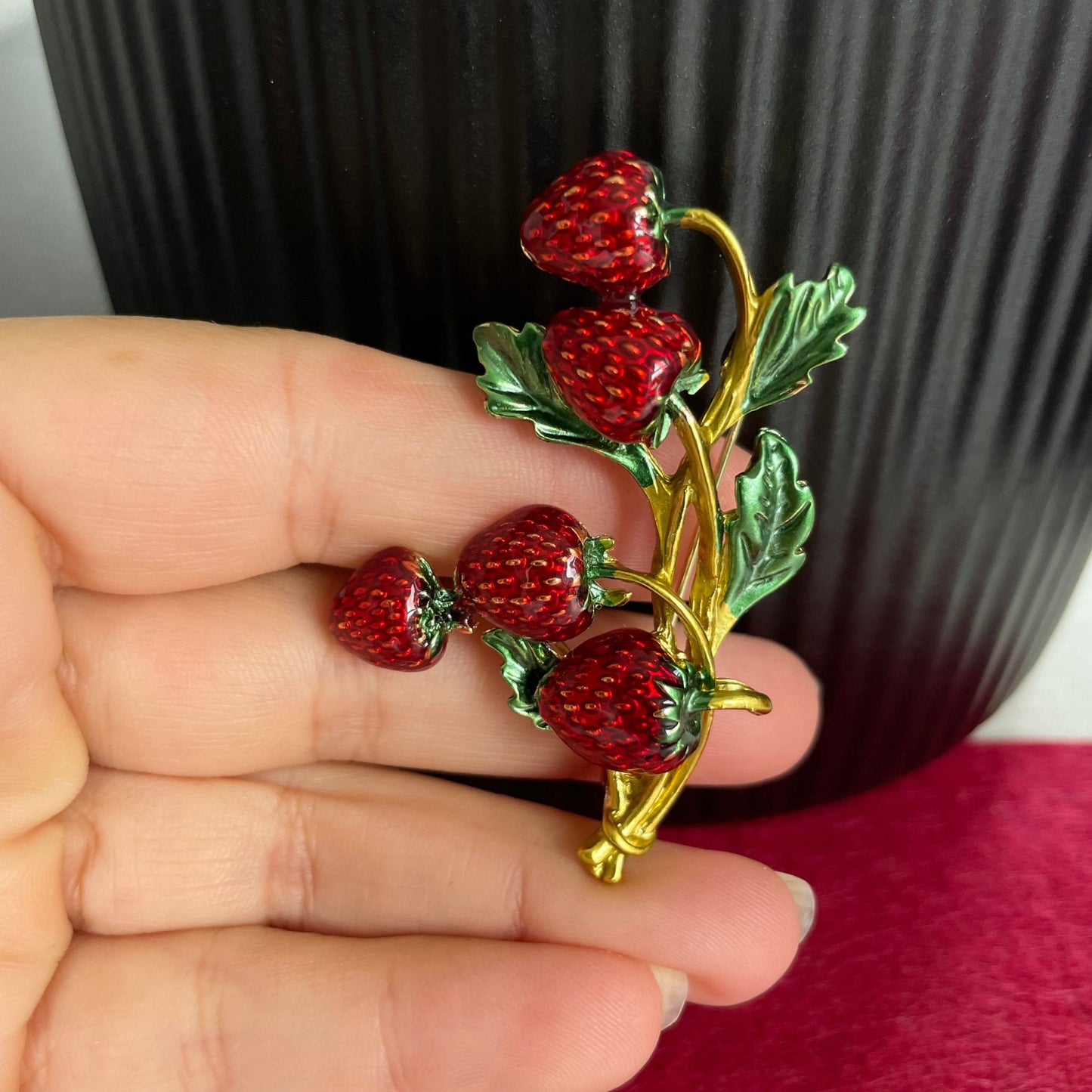 Retro red enamel strawberry green leaf gold pin brooch