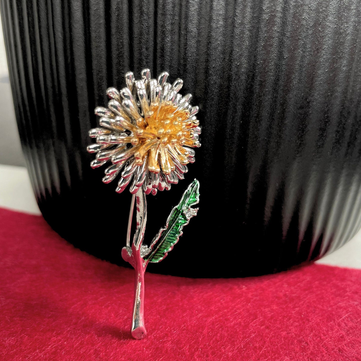 Dandelion flower silver pin brooch