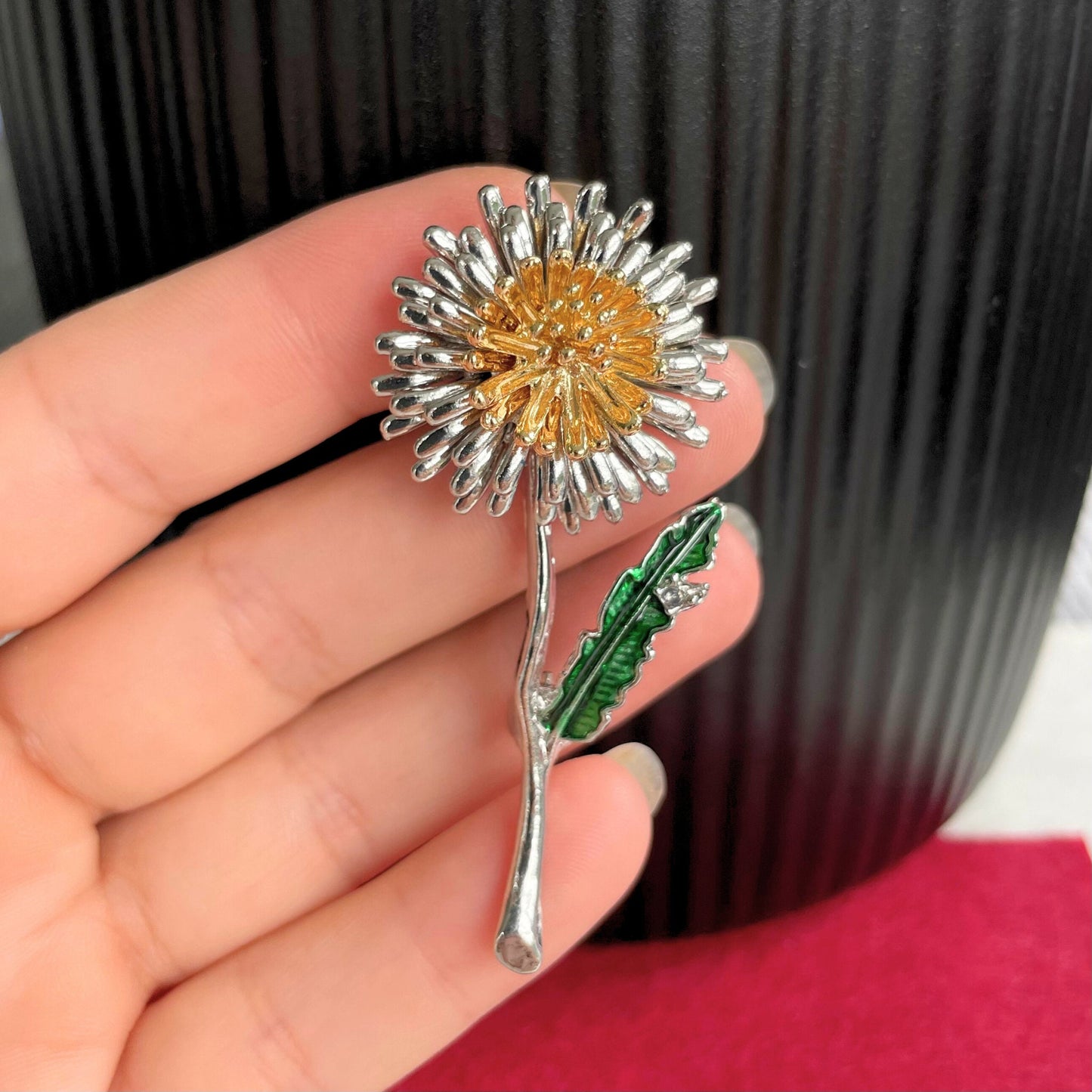 Dandelion flower silver pin brooch