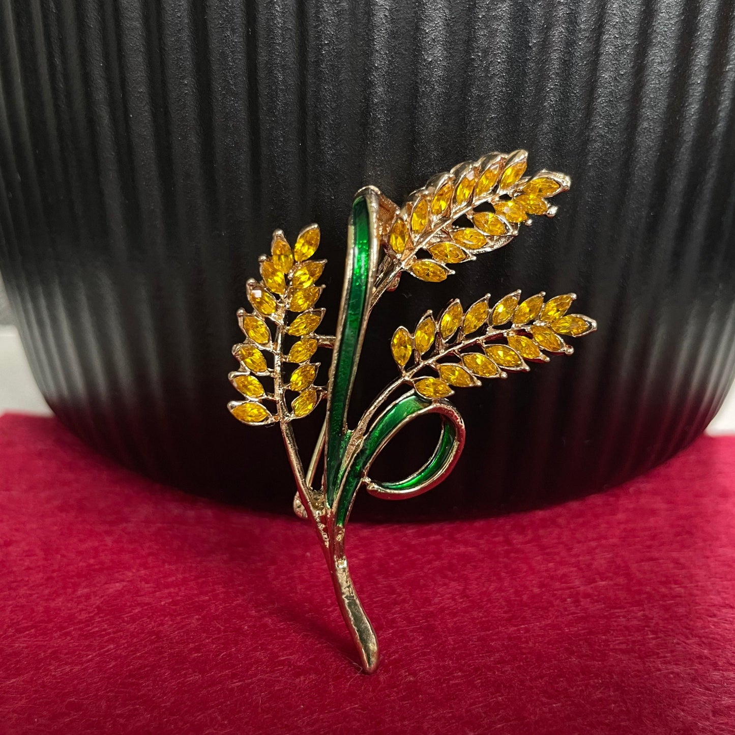 Wheat Ear Flower Gold brooch