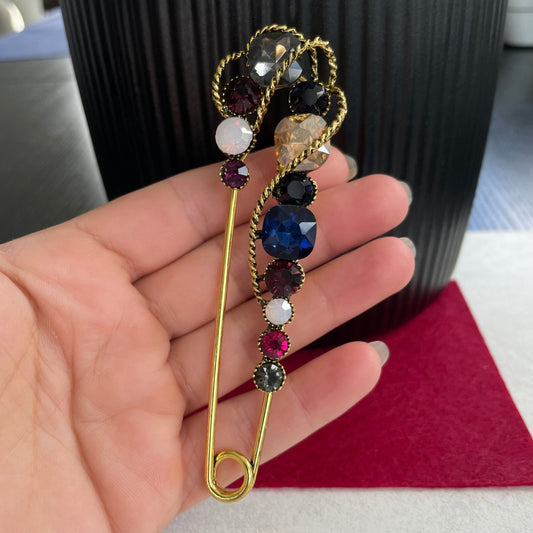 Vintage style blue sapphire safety pin gold brooch