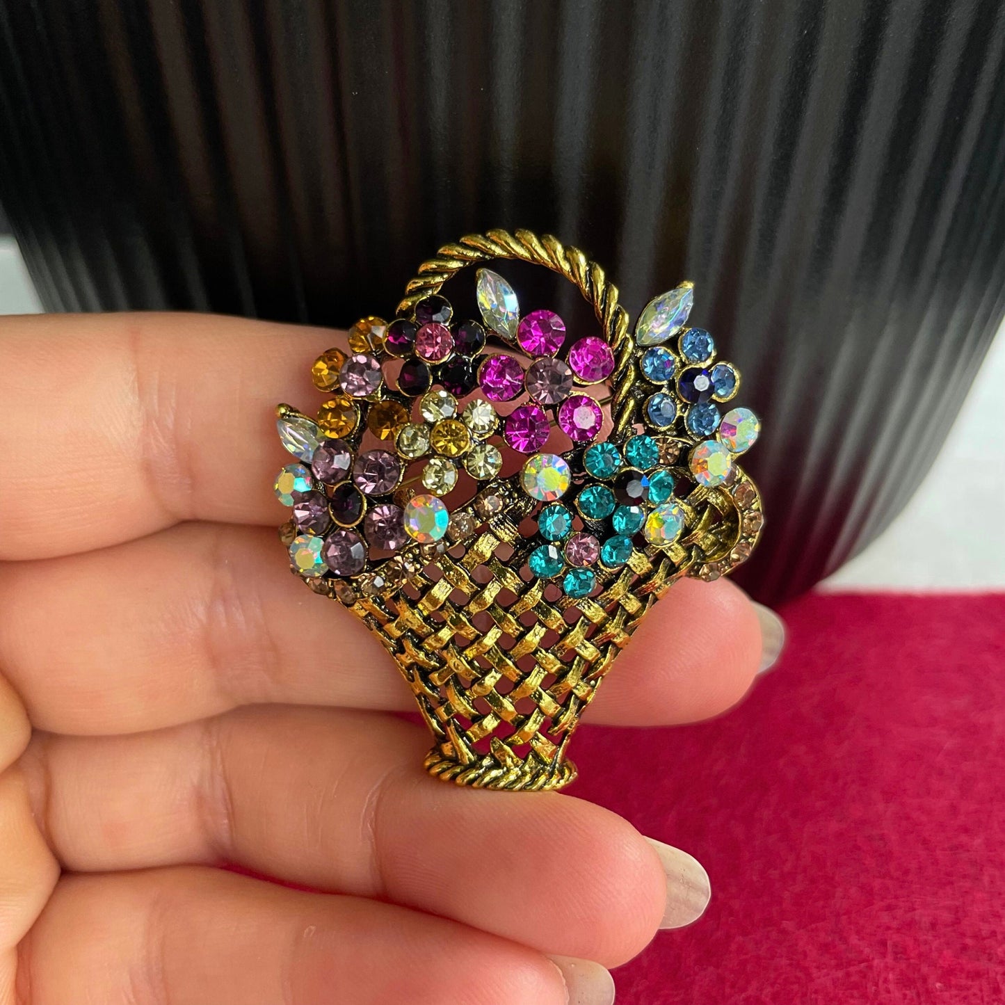 Vintage style multicoloured rhinestone flowers basket gold pin brooch