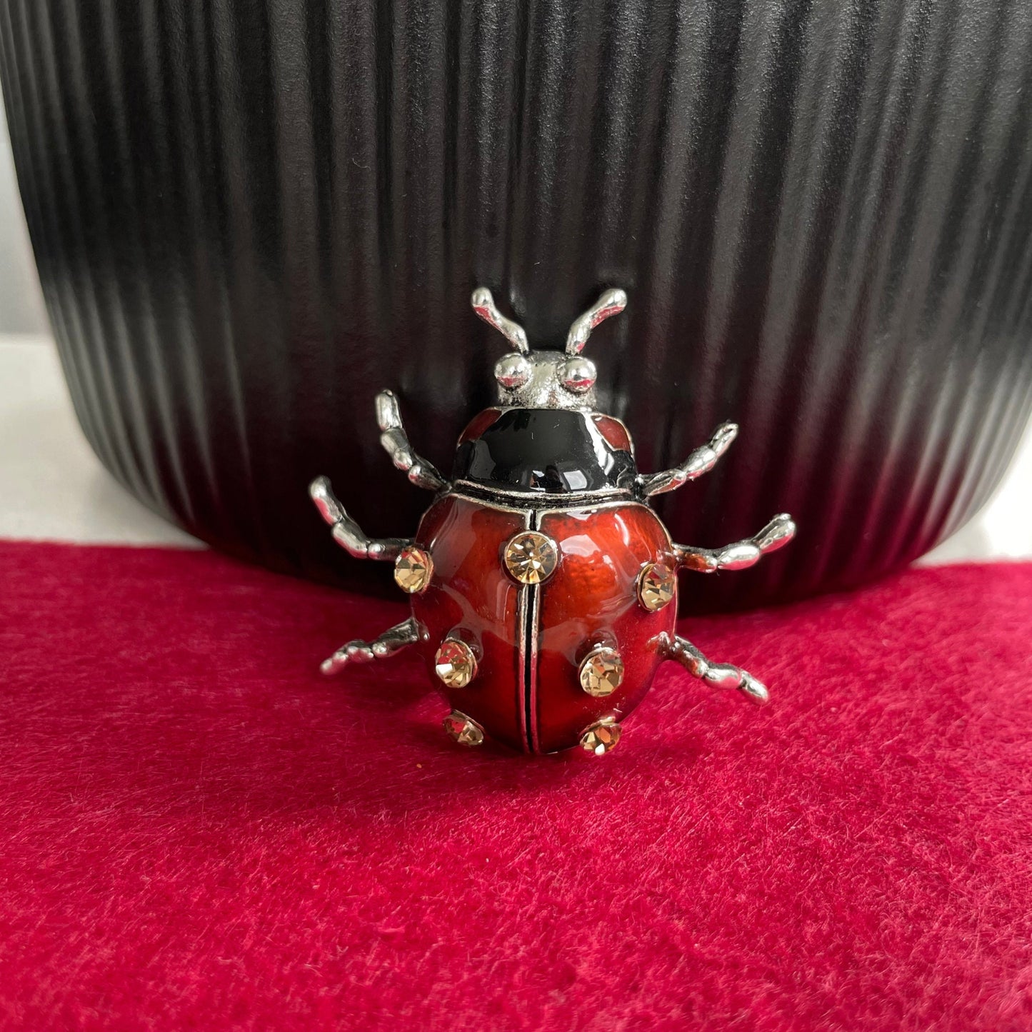 Charming red enamel crystal ladybug silver pin brooch