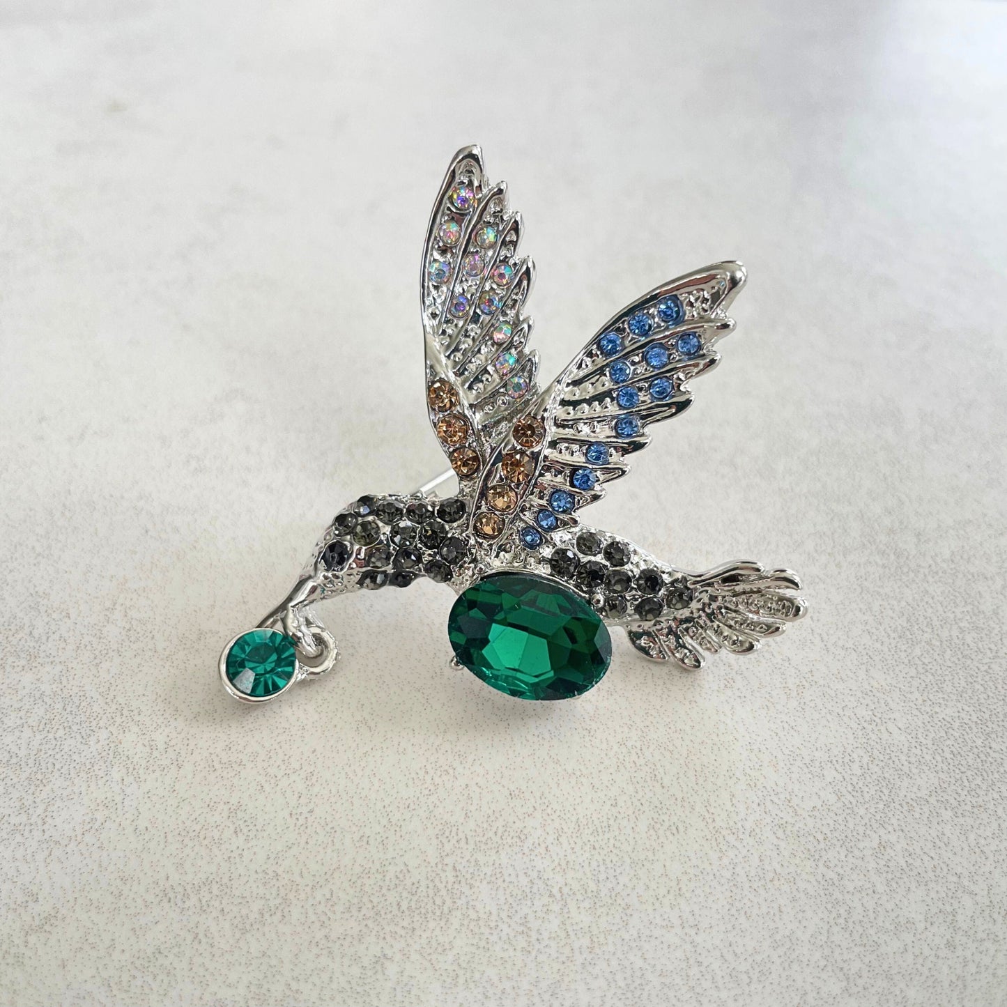 Green emerald Hummingbird silver pin brooch