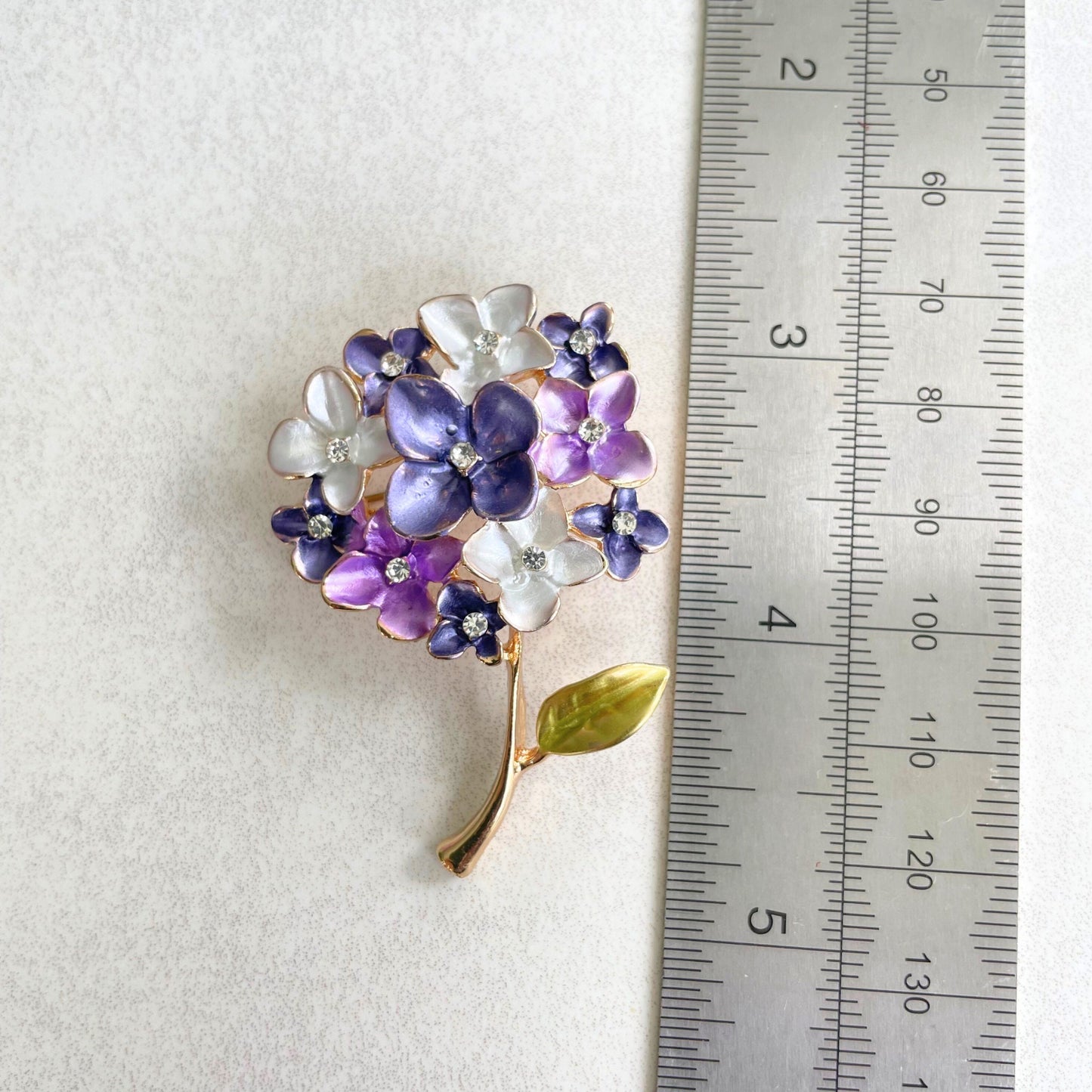 Delicate Lilac flower gold pin brooch