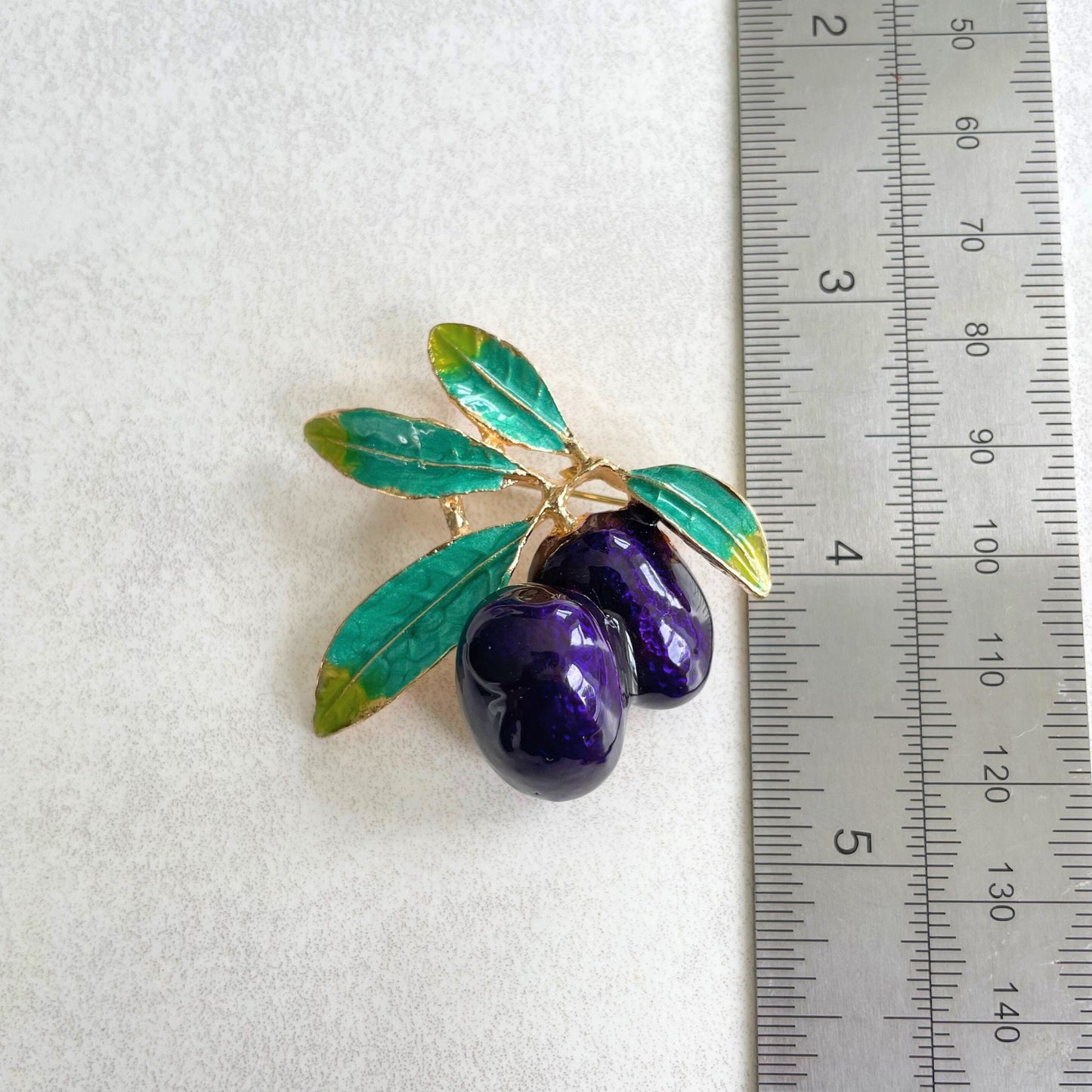 Retro purple olives green leaf gold pin brooch