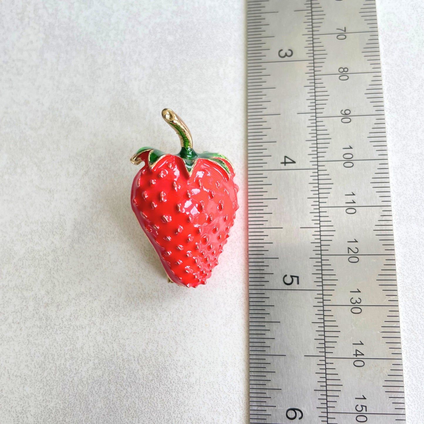 Retro red enamel strawberry gold pin brooch