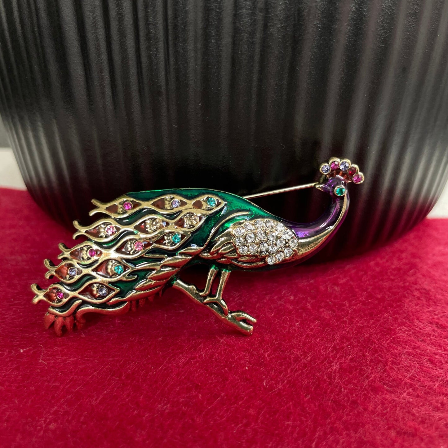 Statement colourful rhinestone peacock gold pin brooch