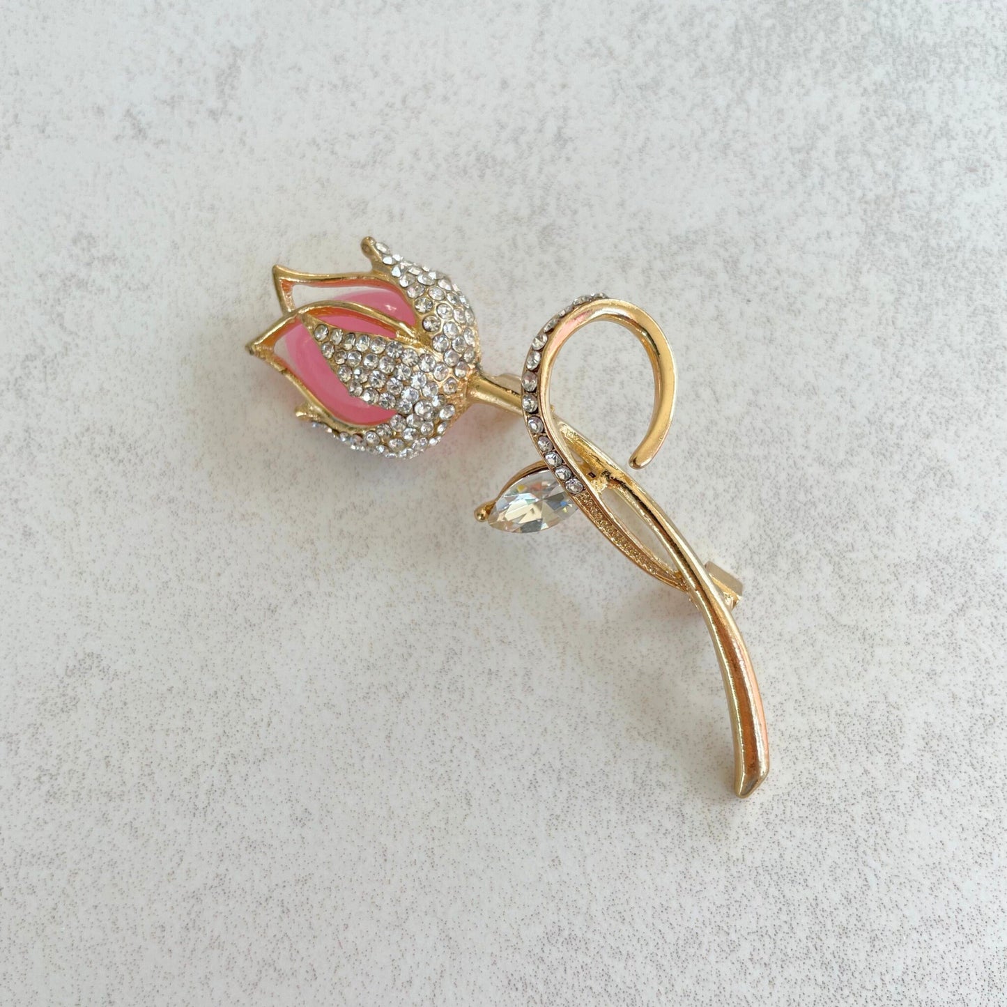 Delicate pink tulip flower gold pin brooch