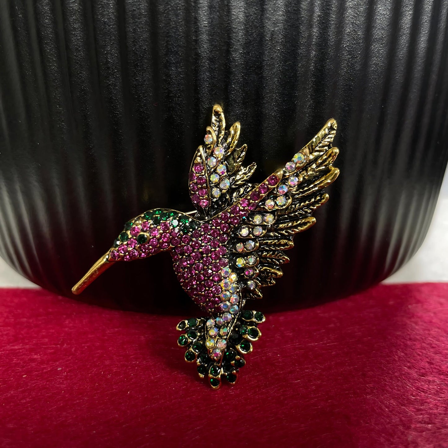 Vintage style pink and green hummingbird gold pin brooch