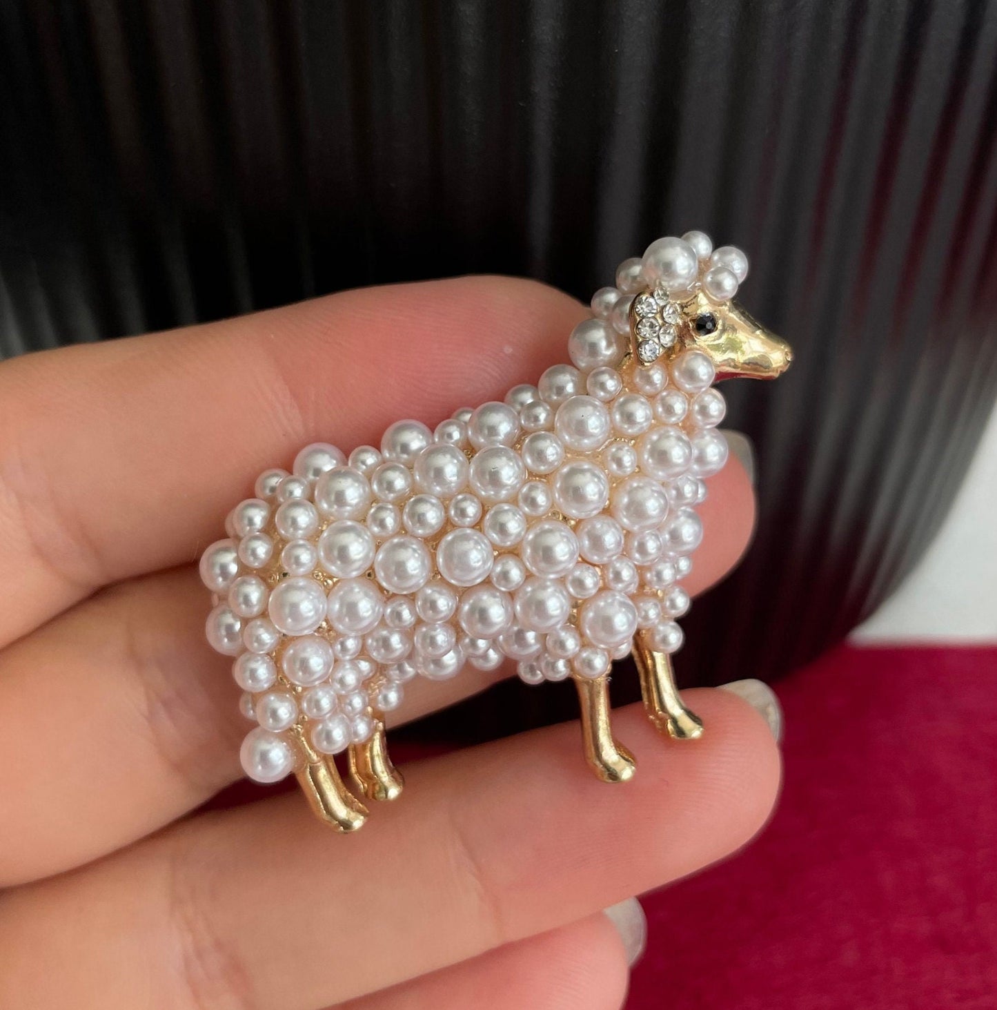 Cute Sheep pearls gold pin brooch