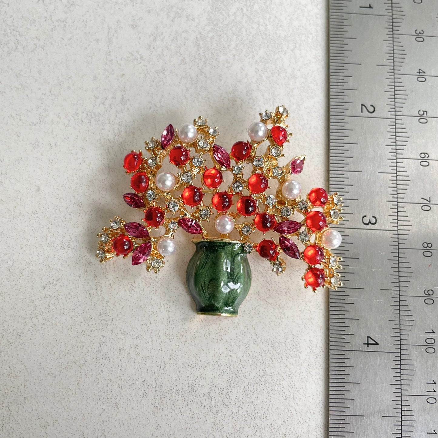 Colourful rhinestone flower vase gold pin brooch