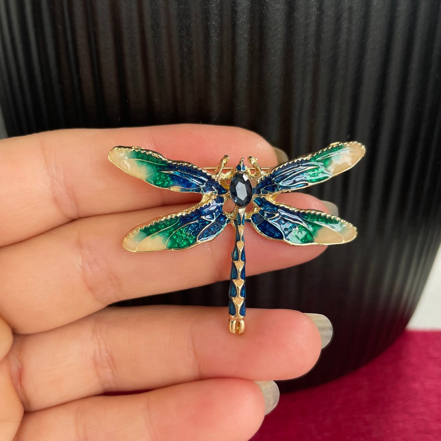 Retro green &blue enamel dragonfly gold pin brooch