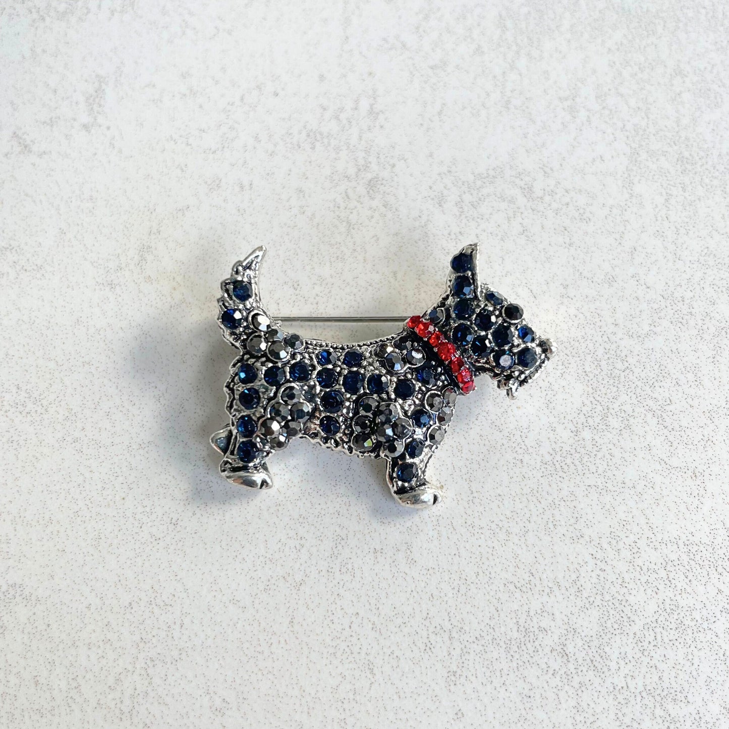 Charming little West terrier dog sapphire silver pin brooch