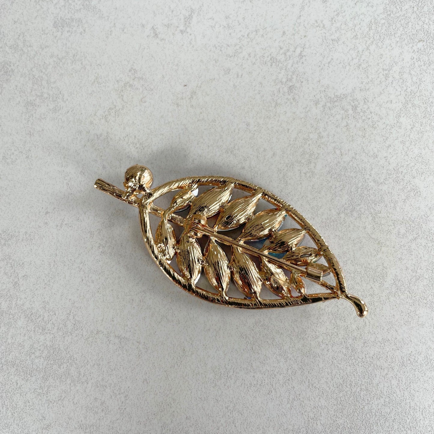 Vintage Style multicolour leaf crystal gold pin brooch