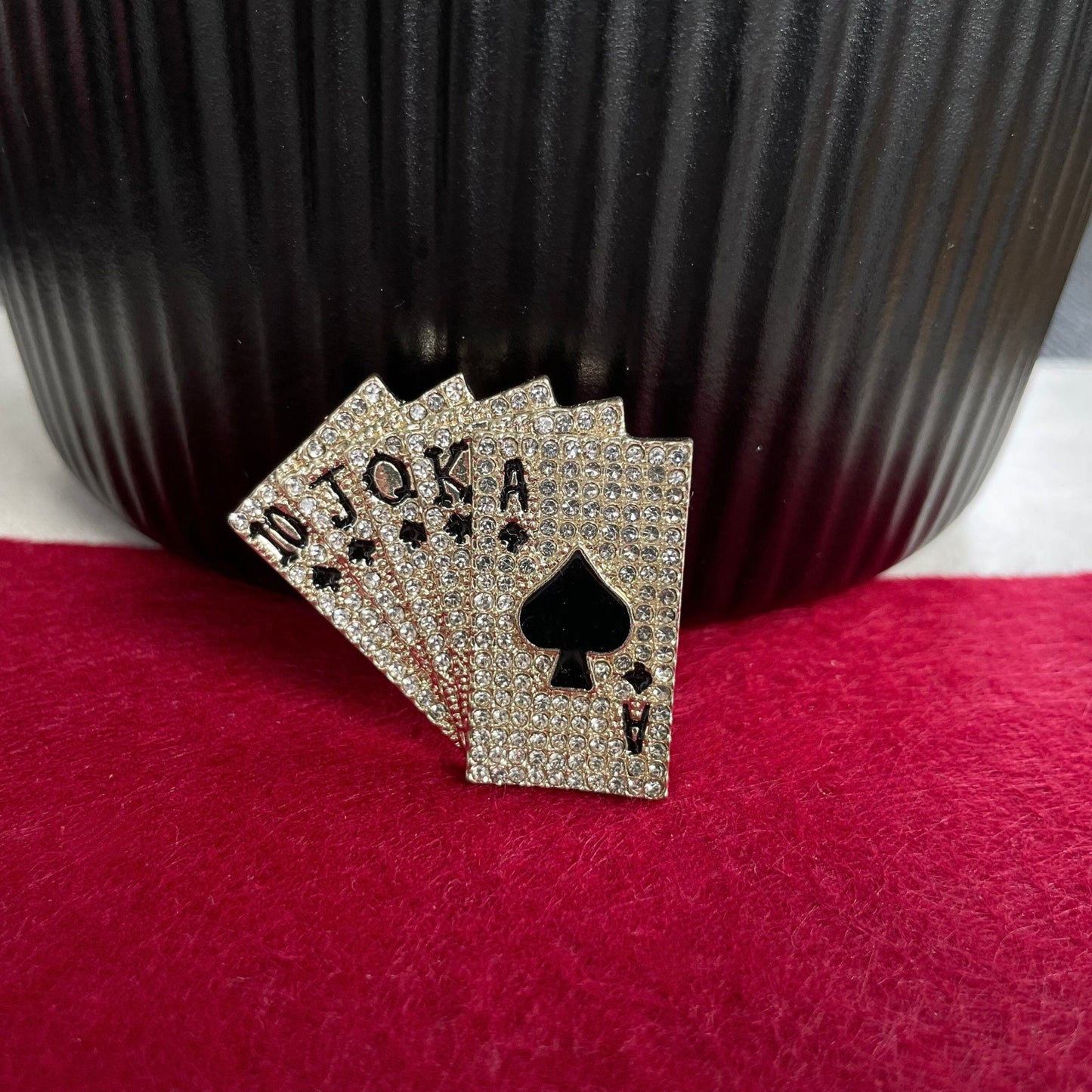 Retro gold Playing cards Poker pin brooch