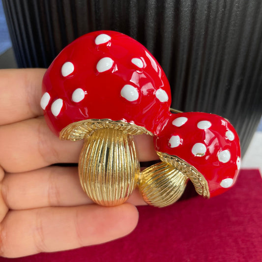 Vintage style large red enamel mushrooms gold pin brooch