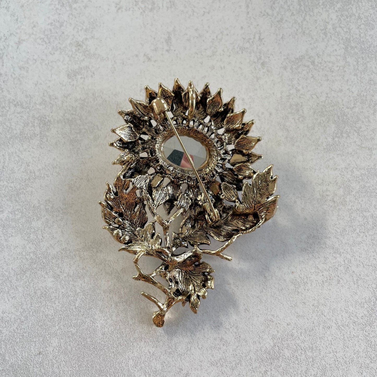 Vintage style champagne crystal large sunflower flower gold pin brooch