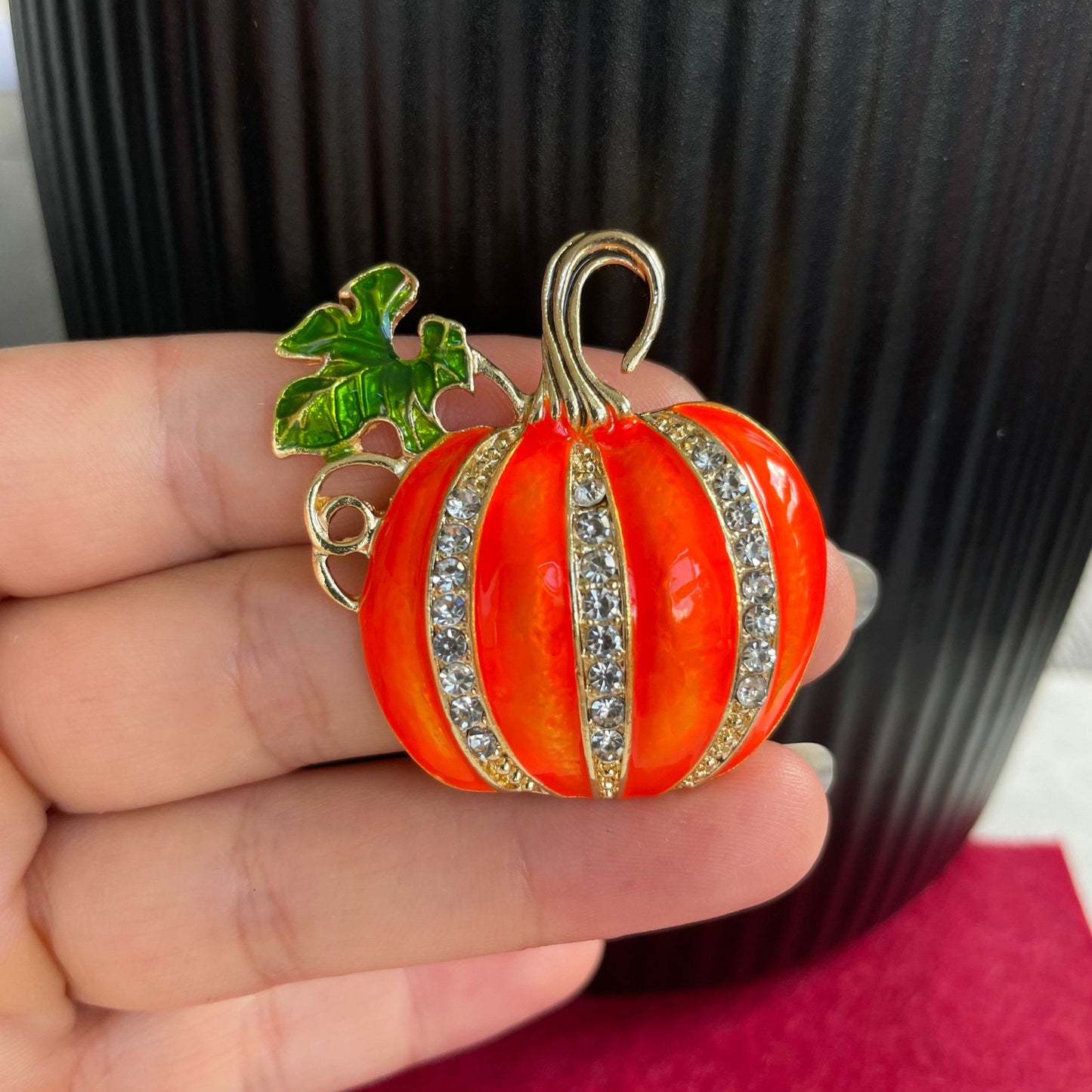 Retro Pumpkin Brooch