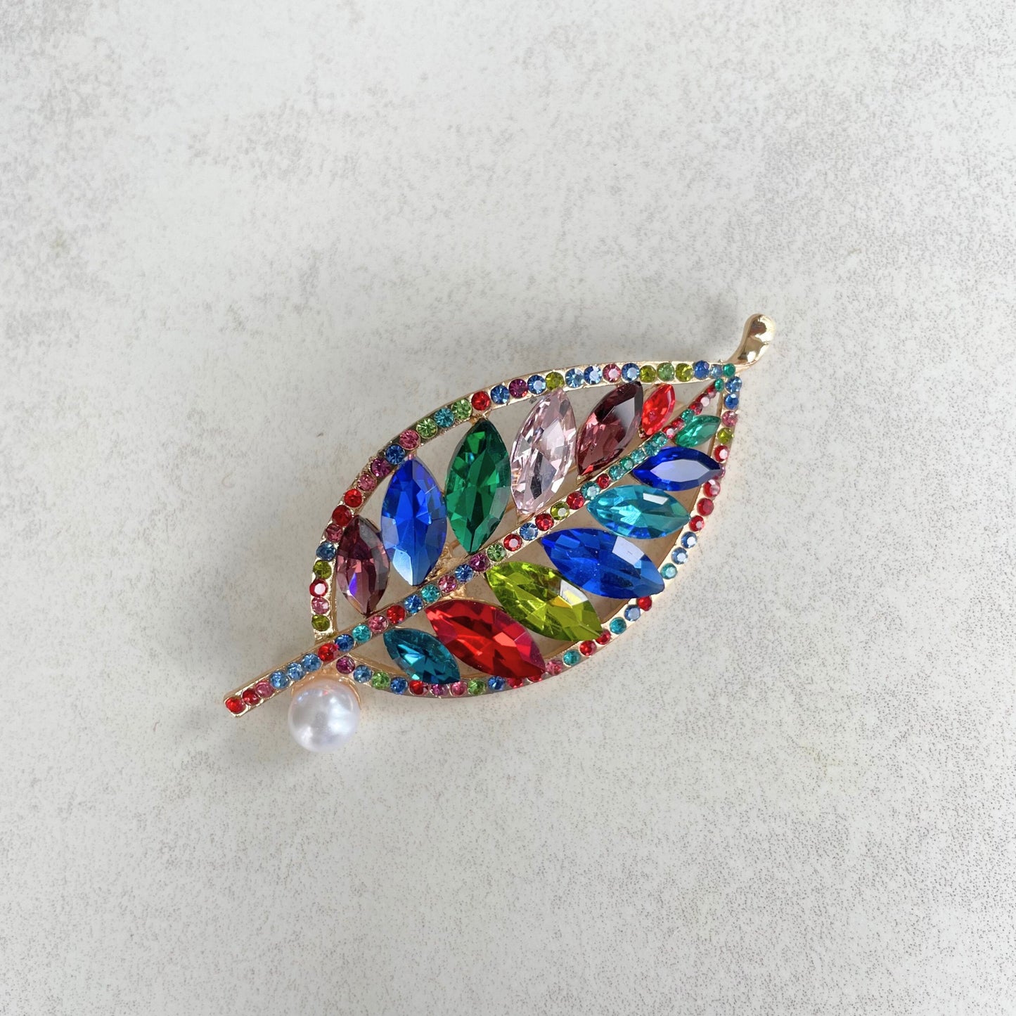 Vintage Style multicolour leaf crystal gold pin brooch