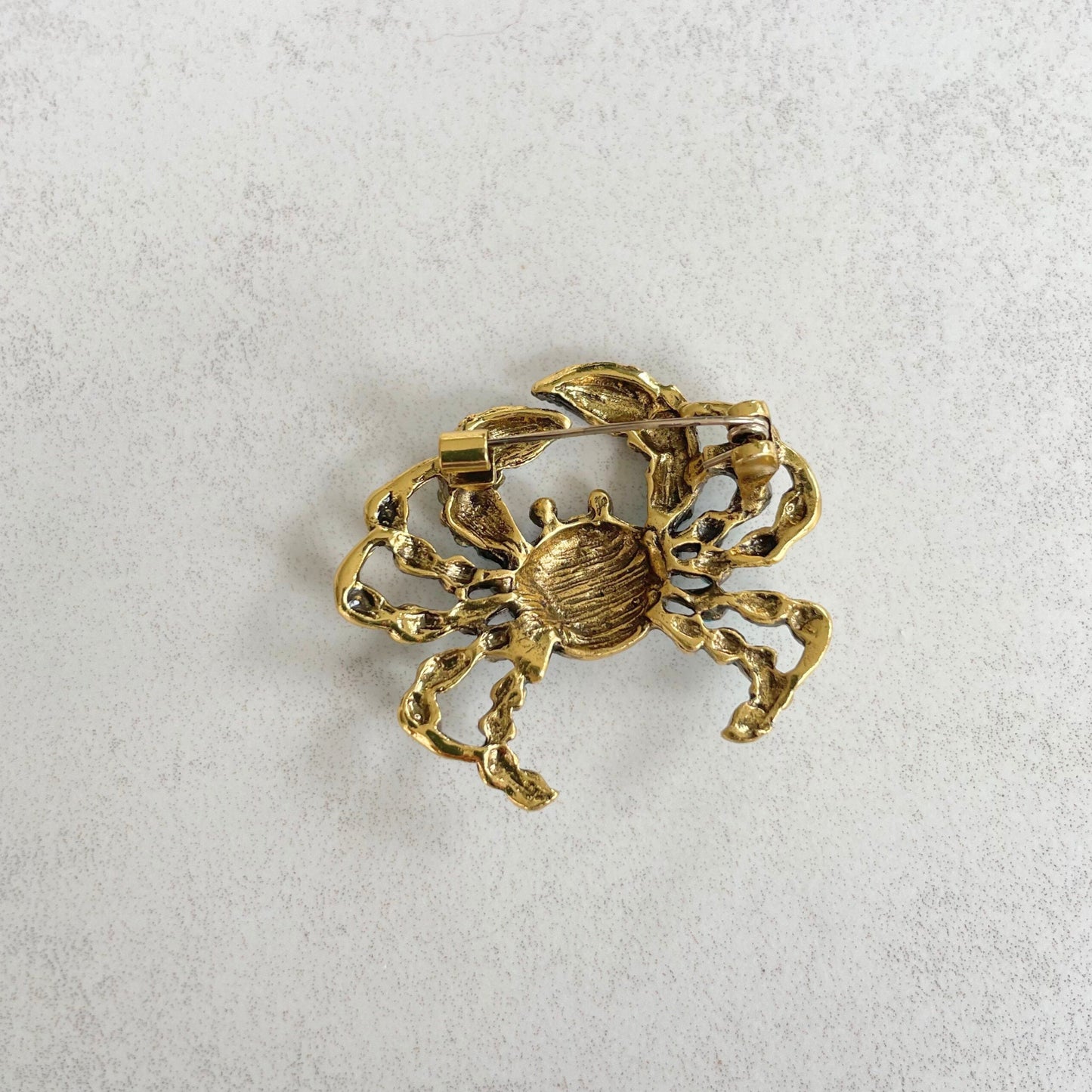 Turquoise crystals crab gold pin brooch