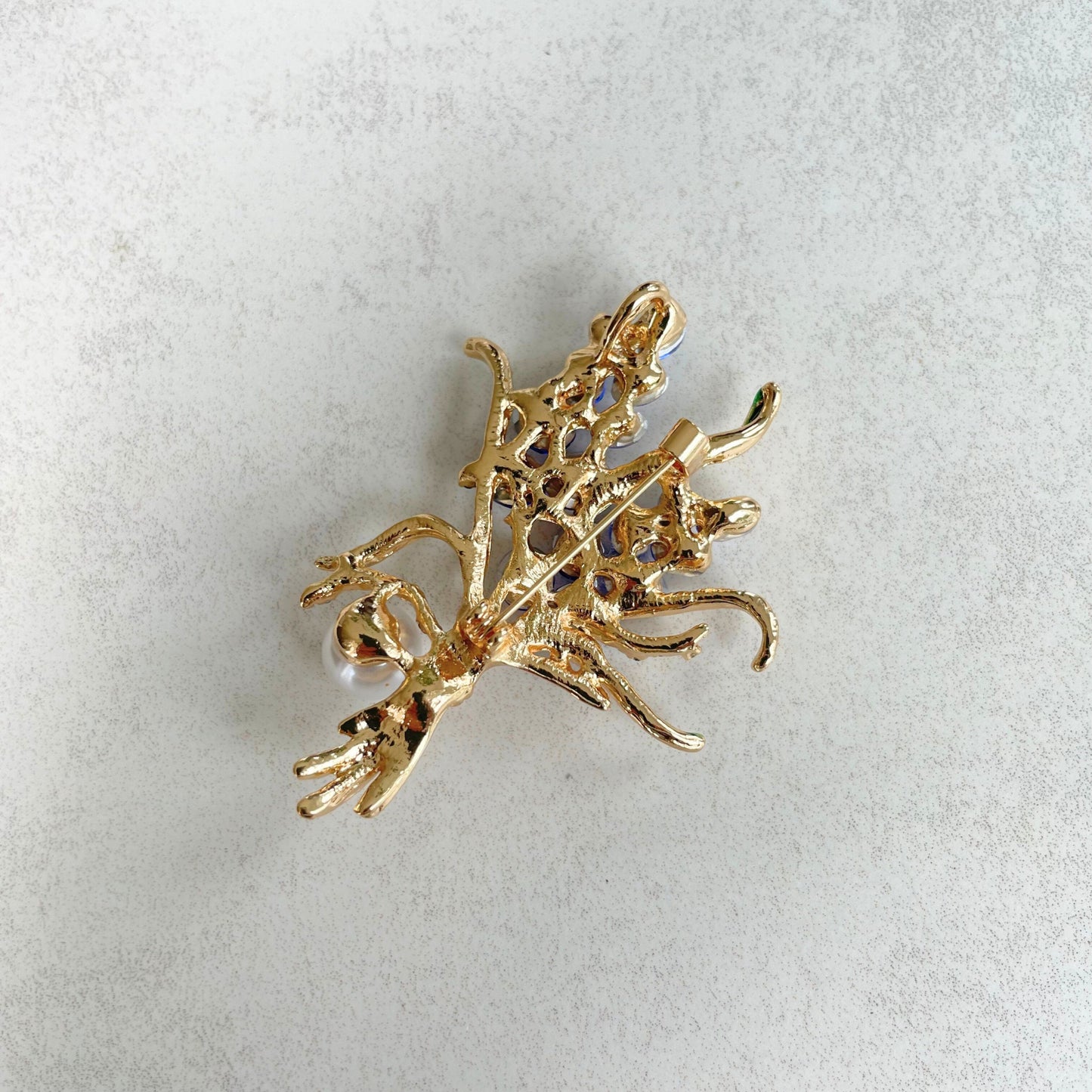 Delicate wheat flower blue crystal pearl gold pin brooch