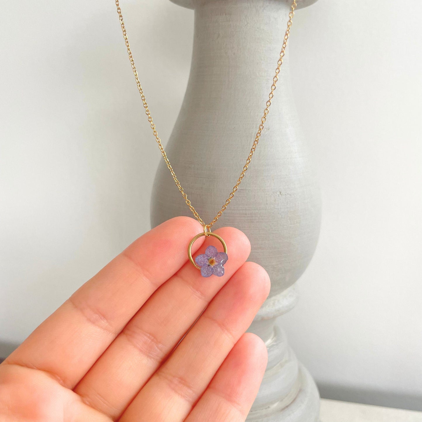 Forget Me Not Small Circle Charm Necklace