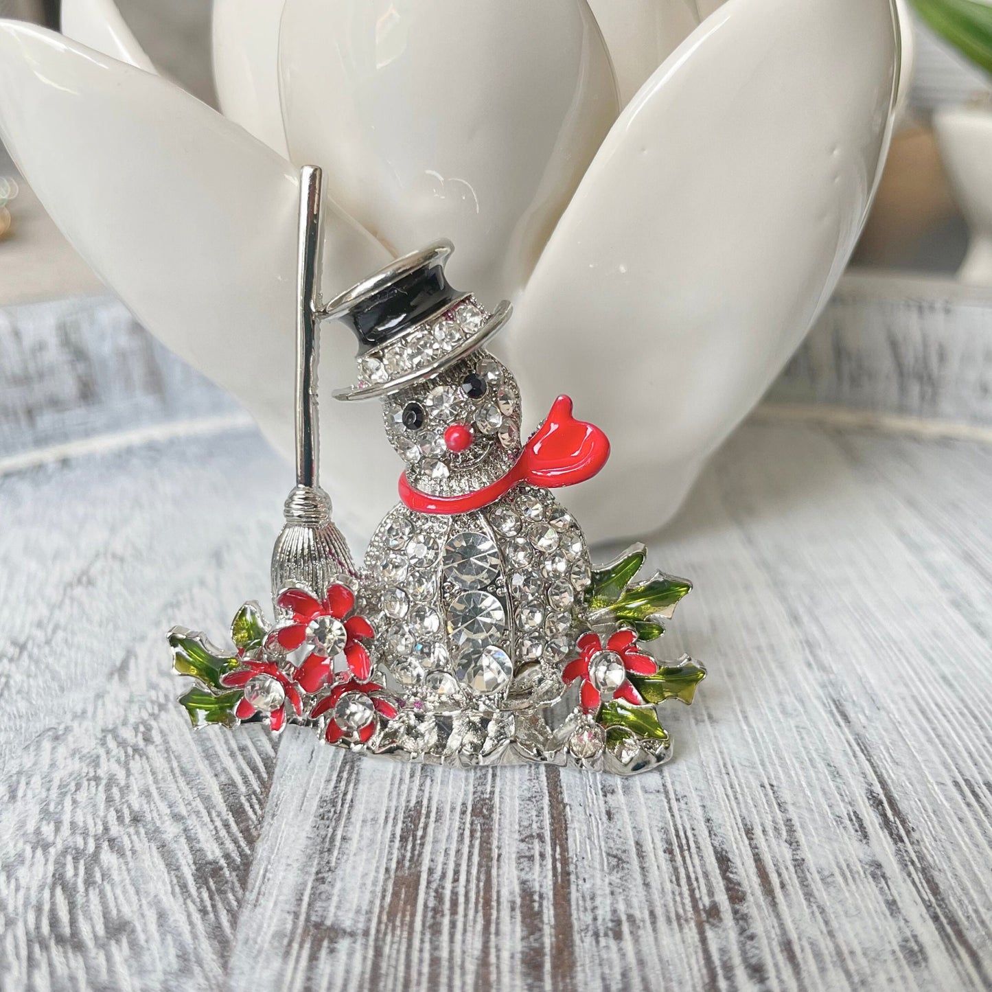 Charming crystal snowman silver pin brooch