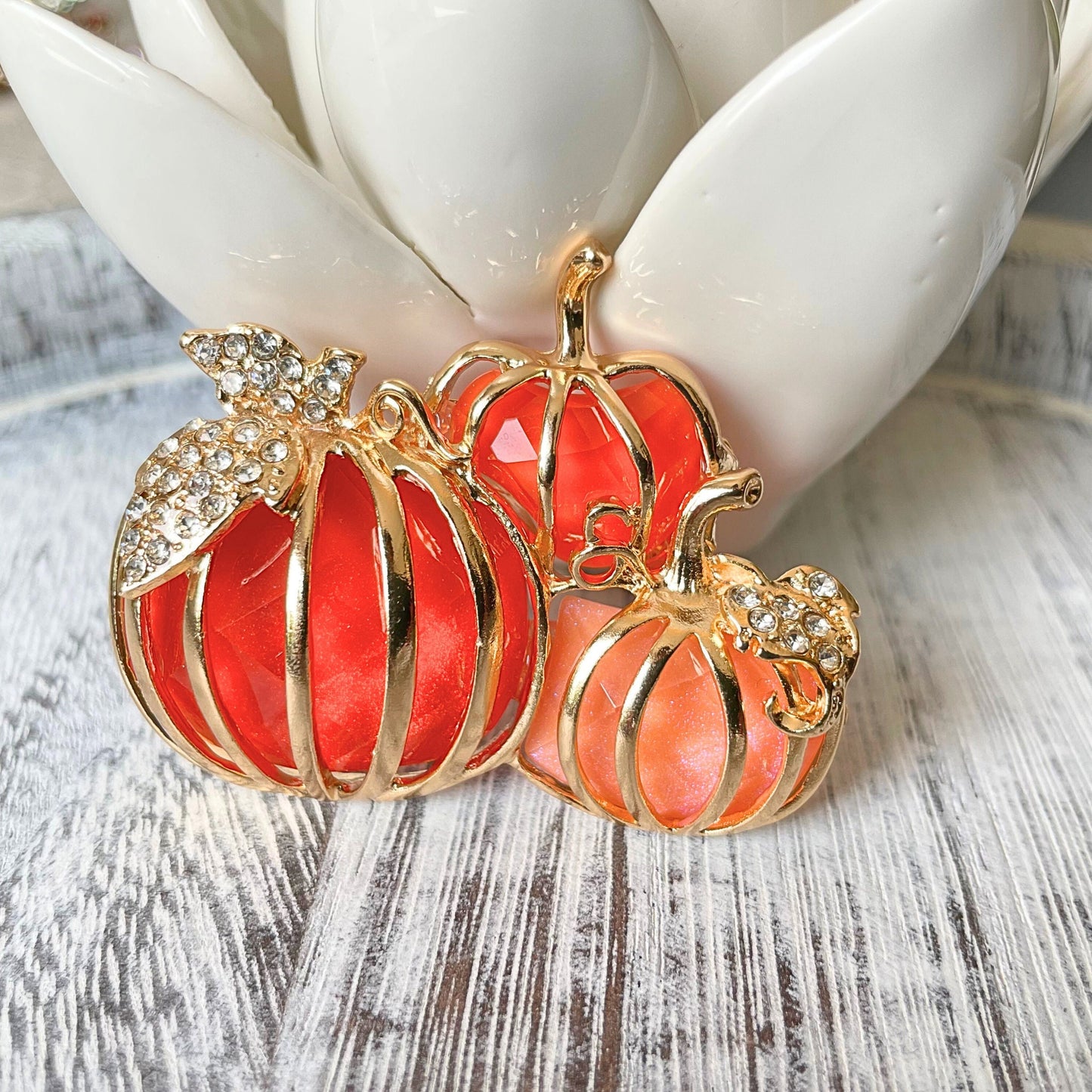 Elegant three orange pumpkin gold pin brooch