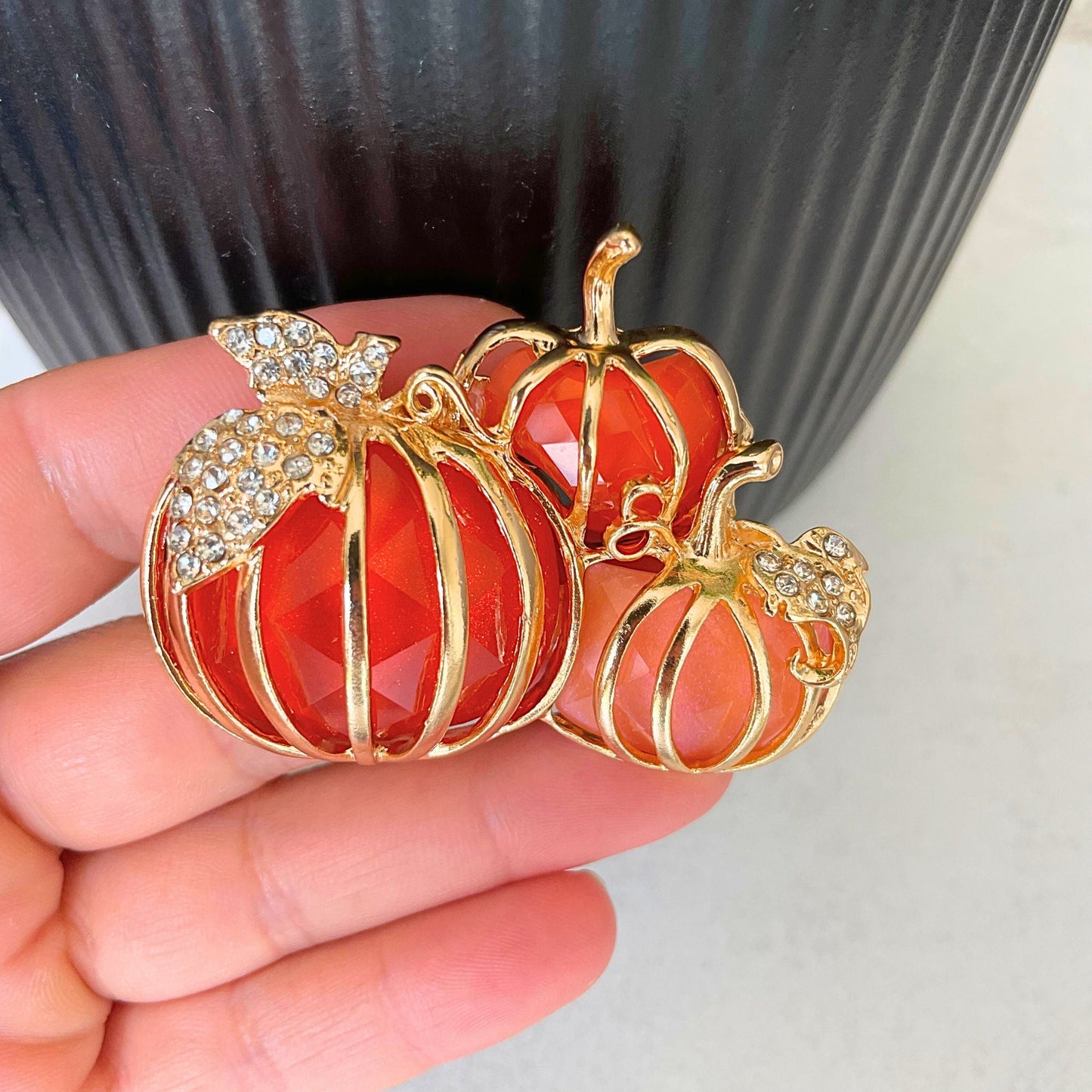 Elegant three orange pumpkin gold pin brooch