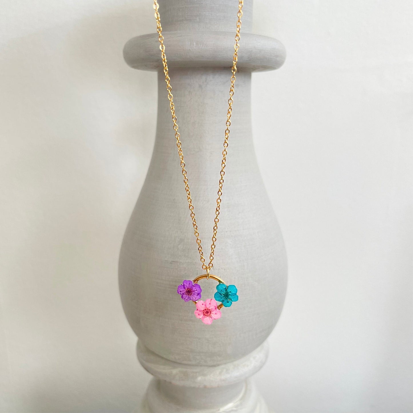 Colourful Flower Circle Pendant Necklace