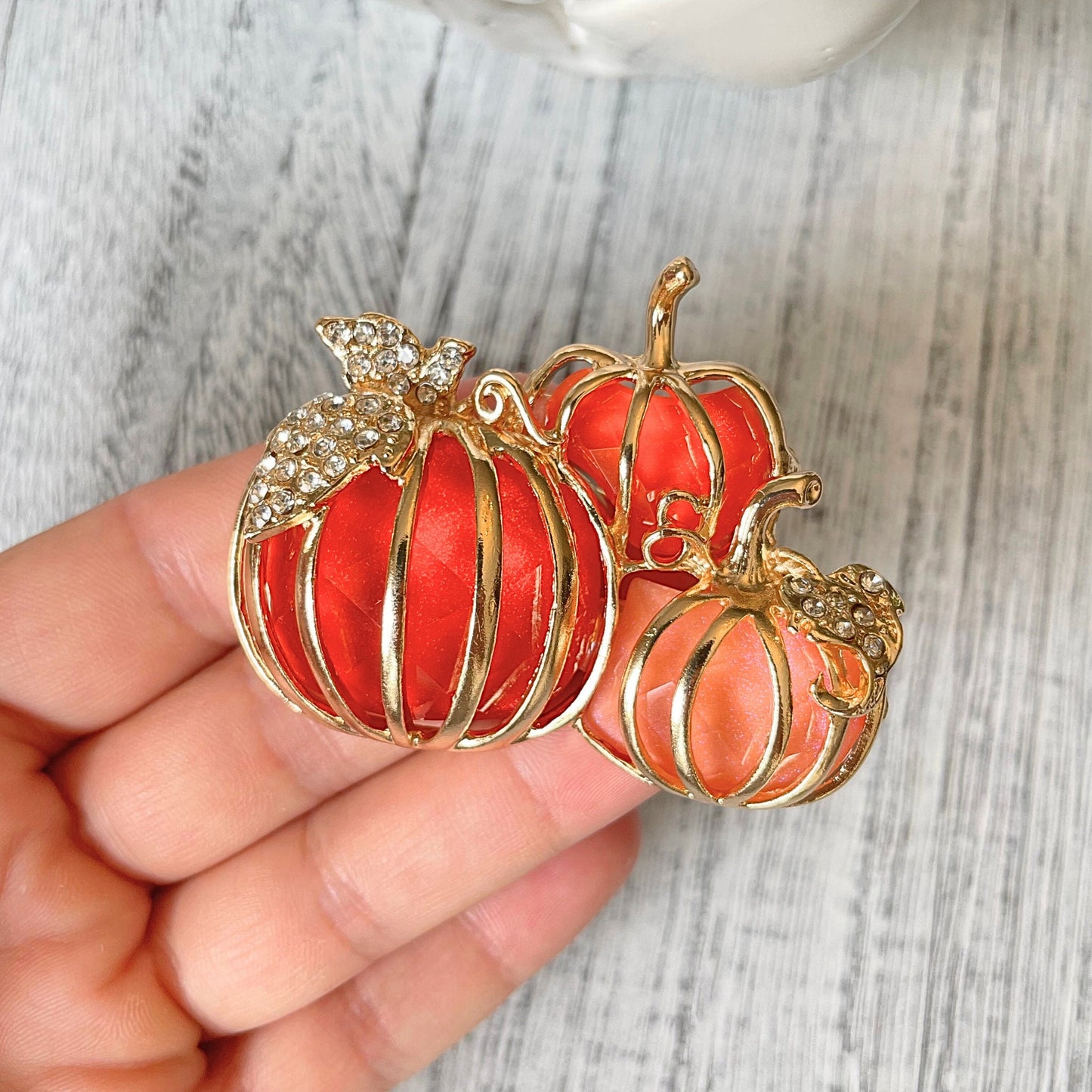 Elegant three orange pumpkin gold pin brooch