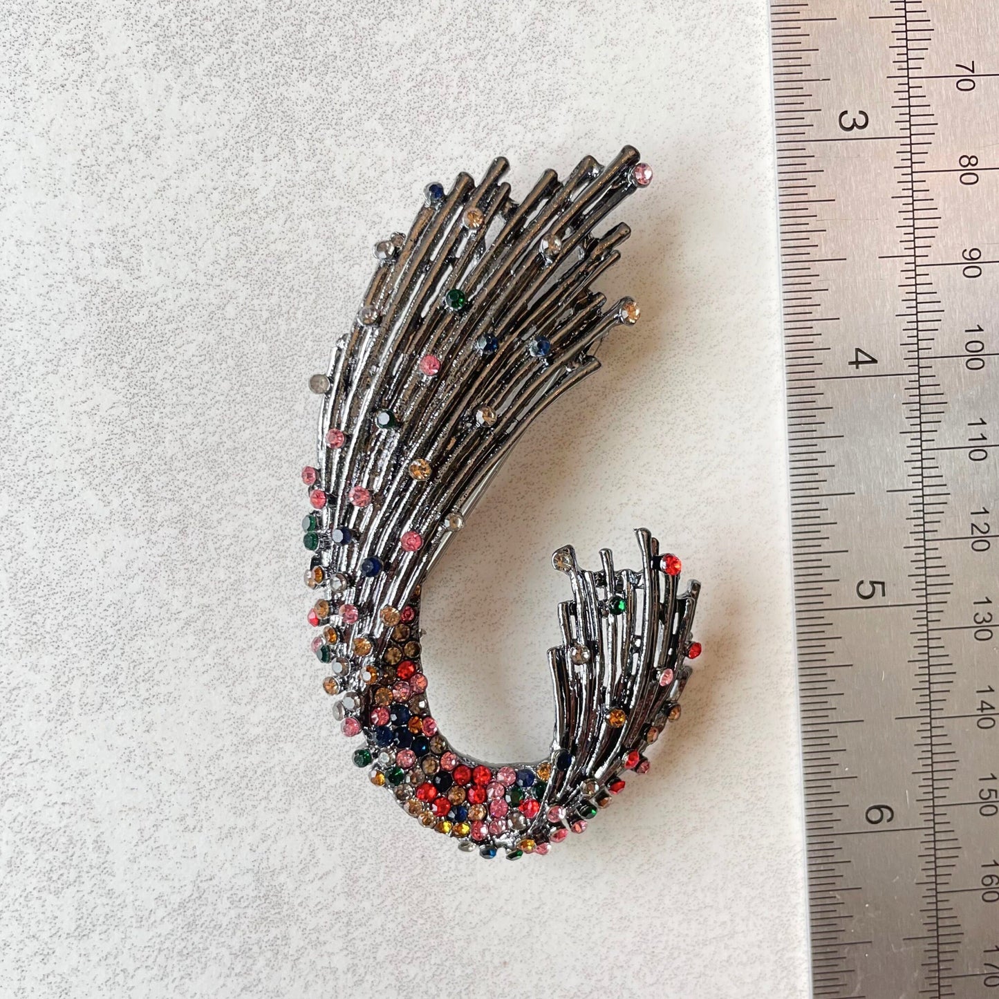 Vintage style multicolour irregular brooch