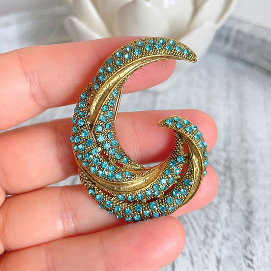 Vintage style blue ocean wave gold pin brooch