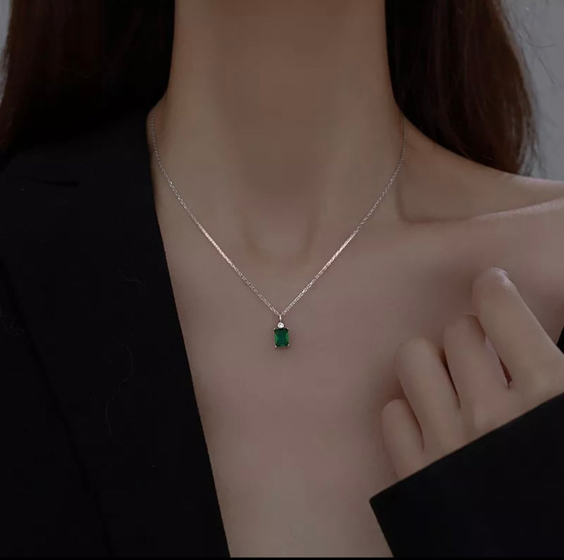 Minimalist Green Emerald Baguette Pendant Necklace