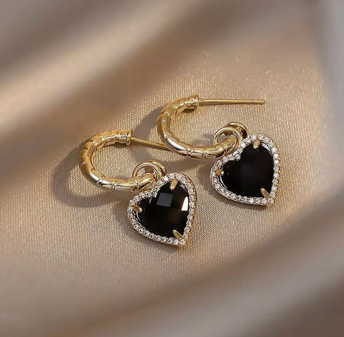 Retro Black Heart Hoop Earrings