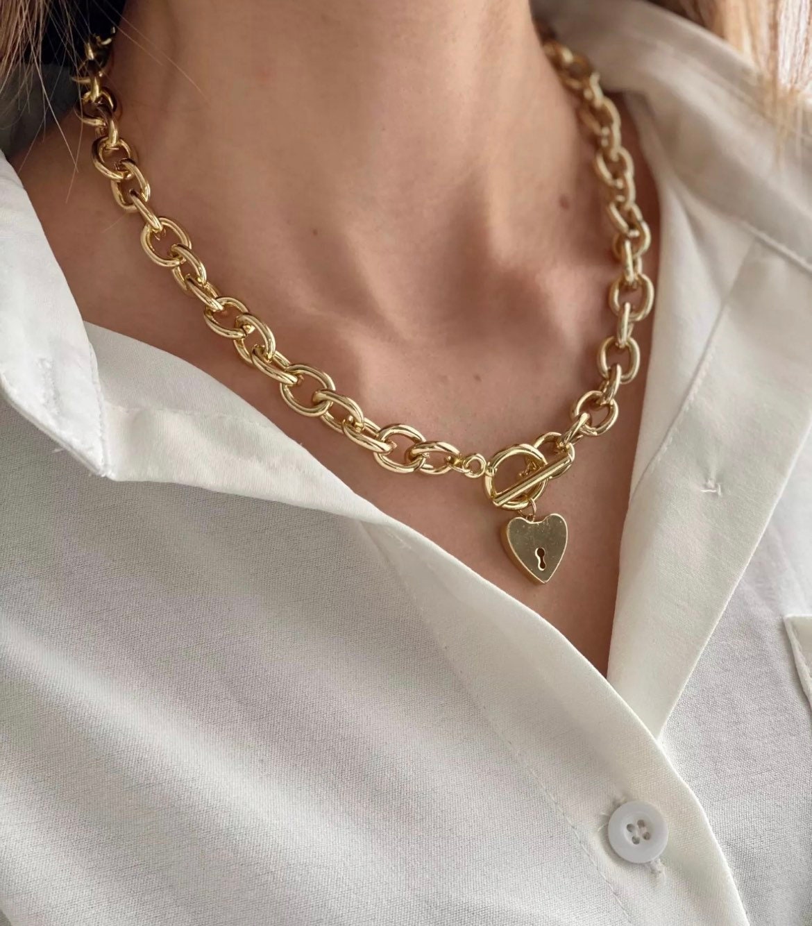 Dainty Heart Shaped Pendant Necklace,Chunky Gold Chain,Large Rolo Chain Necklace ,Gold Necklace,Heart Necklace,Choker Necklace,Gift For Her